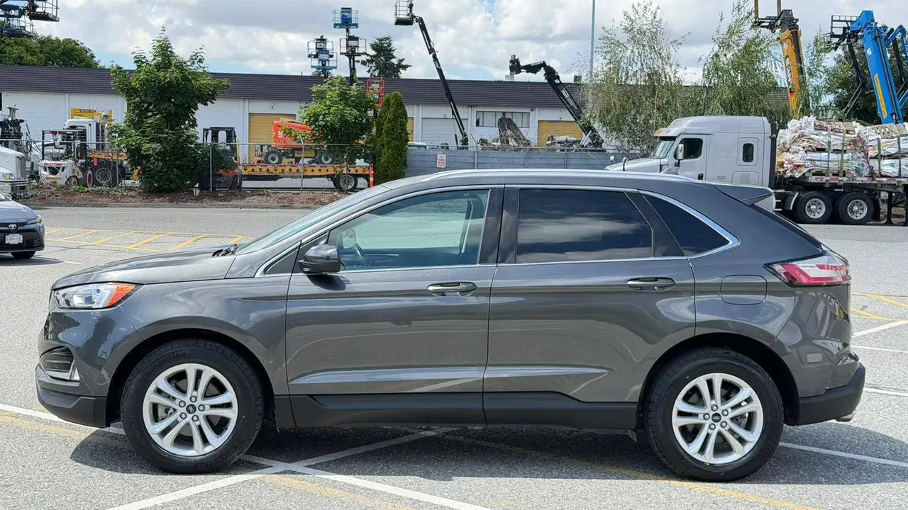 Ford Edge photo Ford Edge