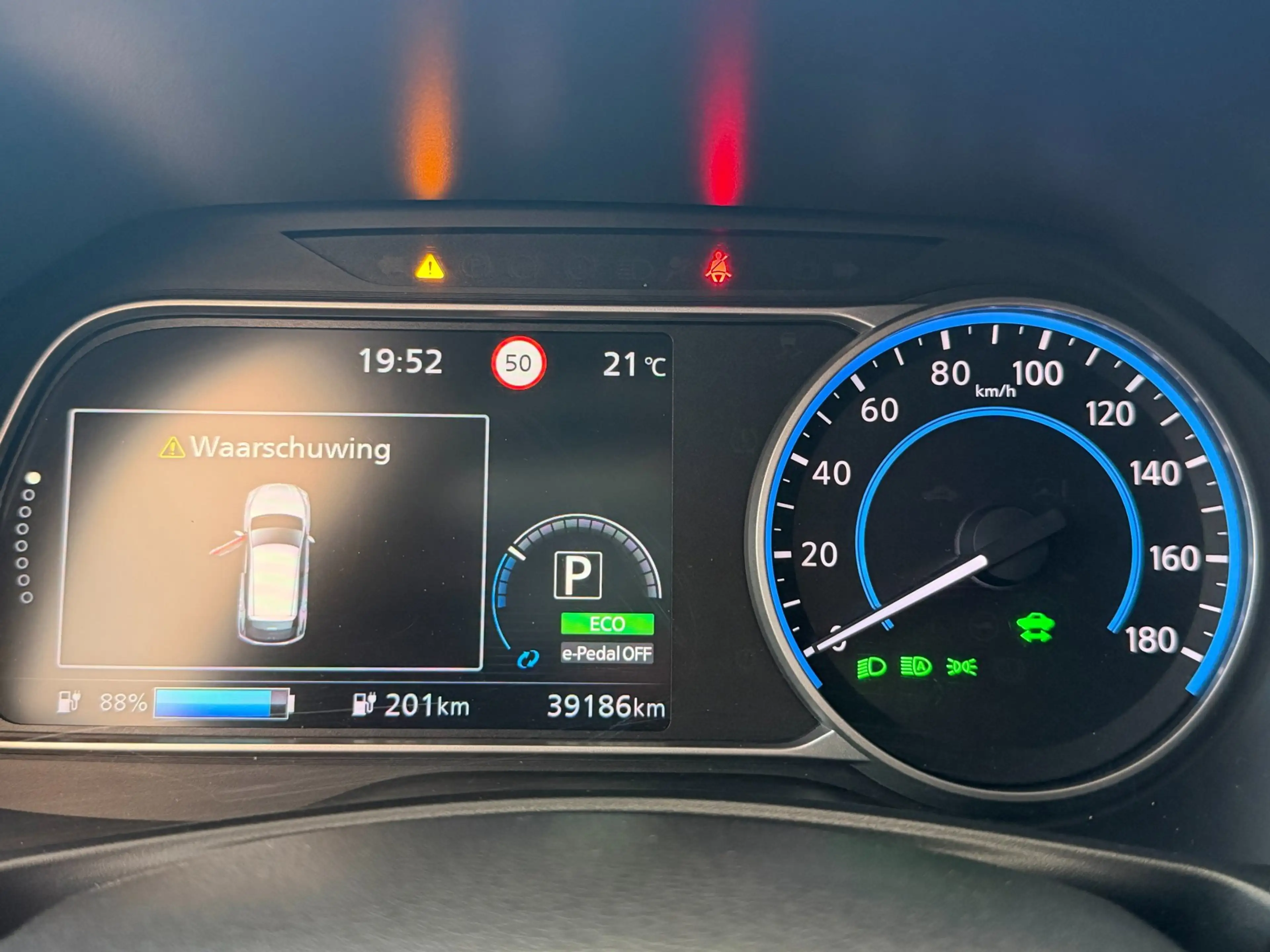 Nissan Leaf Tekna 40 kWh|SOH 91%|NAP|LEDER|ADAPTIEF| STOEL VER — photo 11