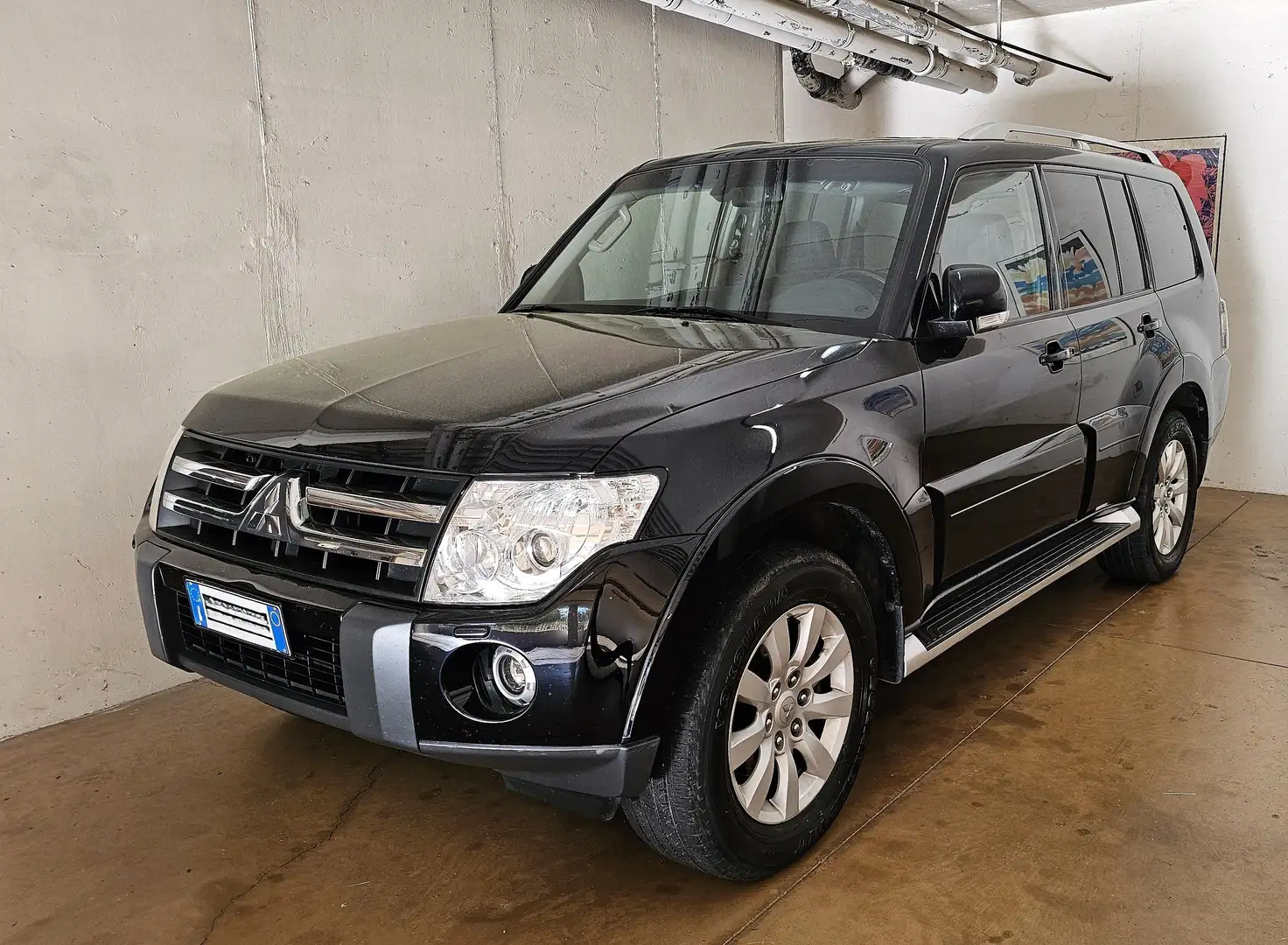 Mitsubishi Pajero Pajero 3.2 DI-D 16v Instyle 200cv 5p auto Nero - 2