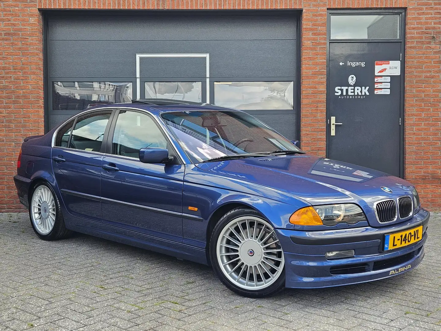 Alpina B3 ALPINA 3.3 Leer Schuifdak Xenon Bleu - 1