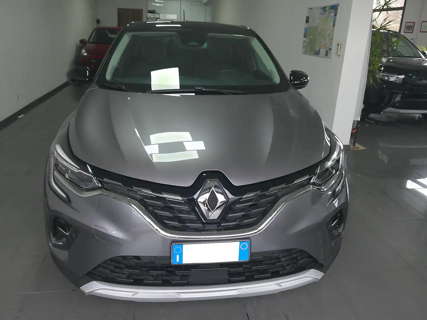 Renault Captur Captur 1.3 tce Intens 140cv fap MILD HYBRID Gris - 2
