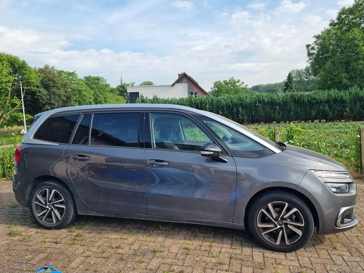 Citroen Grand C4 SpaceTourer Grand C4 SpaceTourer 1.2 PureTech Shine S Grijs - 1