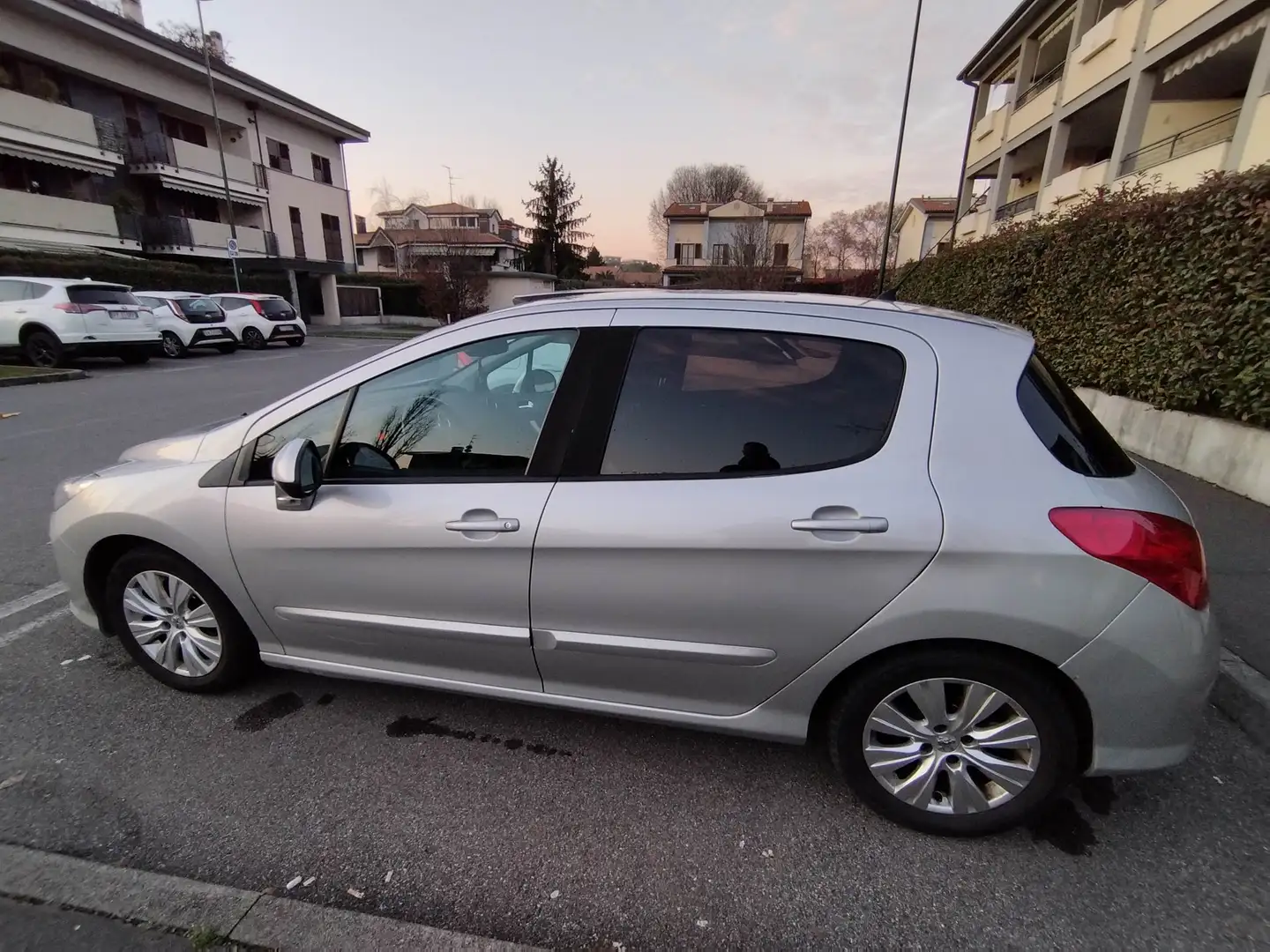Peugeot 308 5p 1.6 16v Tecno - 2