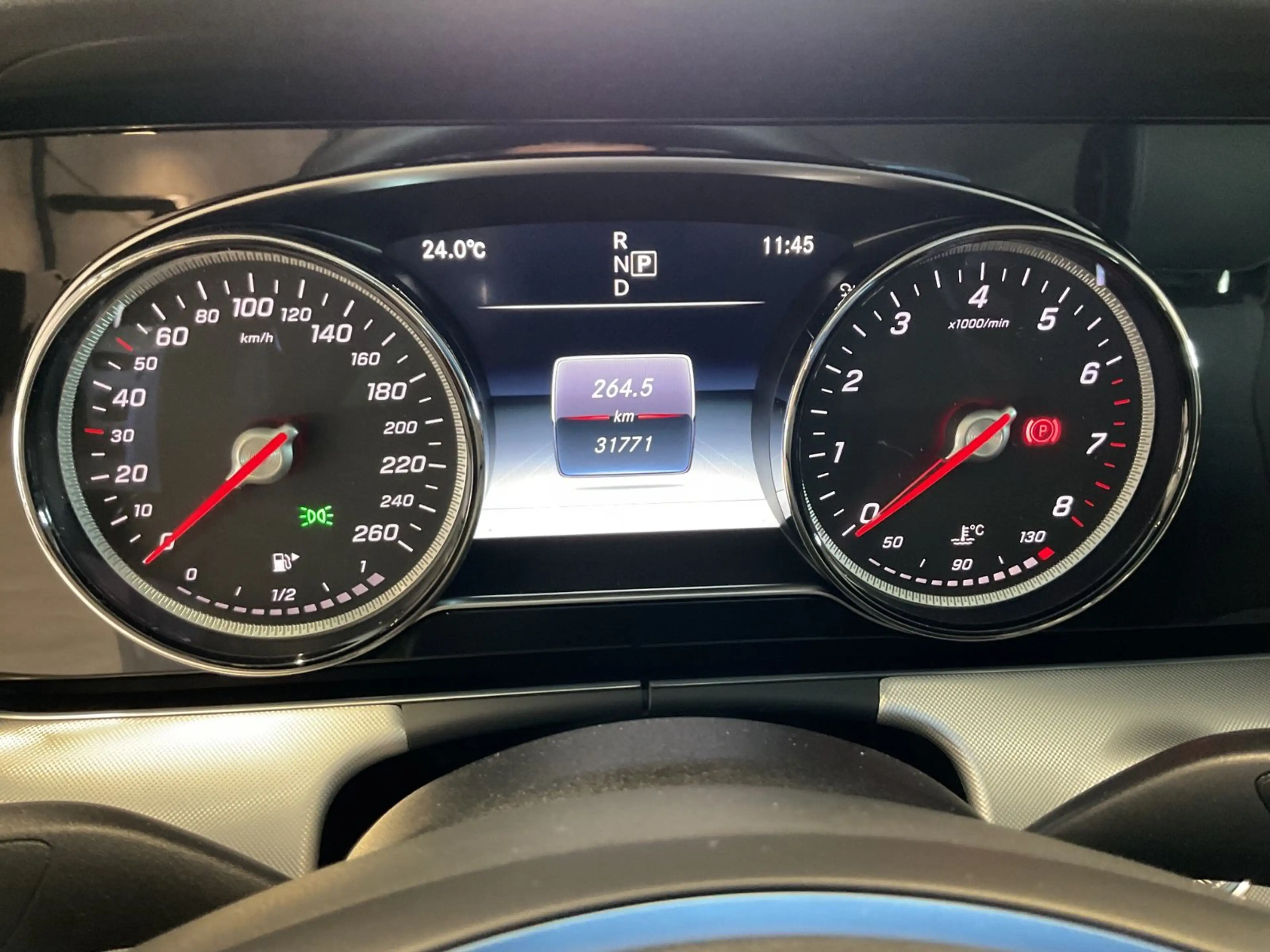Mercedes-Benz E 400 4M Avantgarde Rentner Fzg 1.Hand nur 32TKM — photo 10