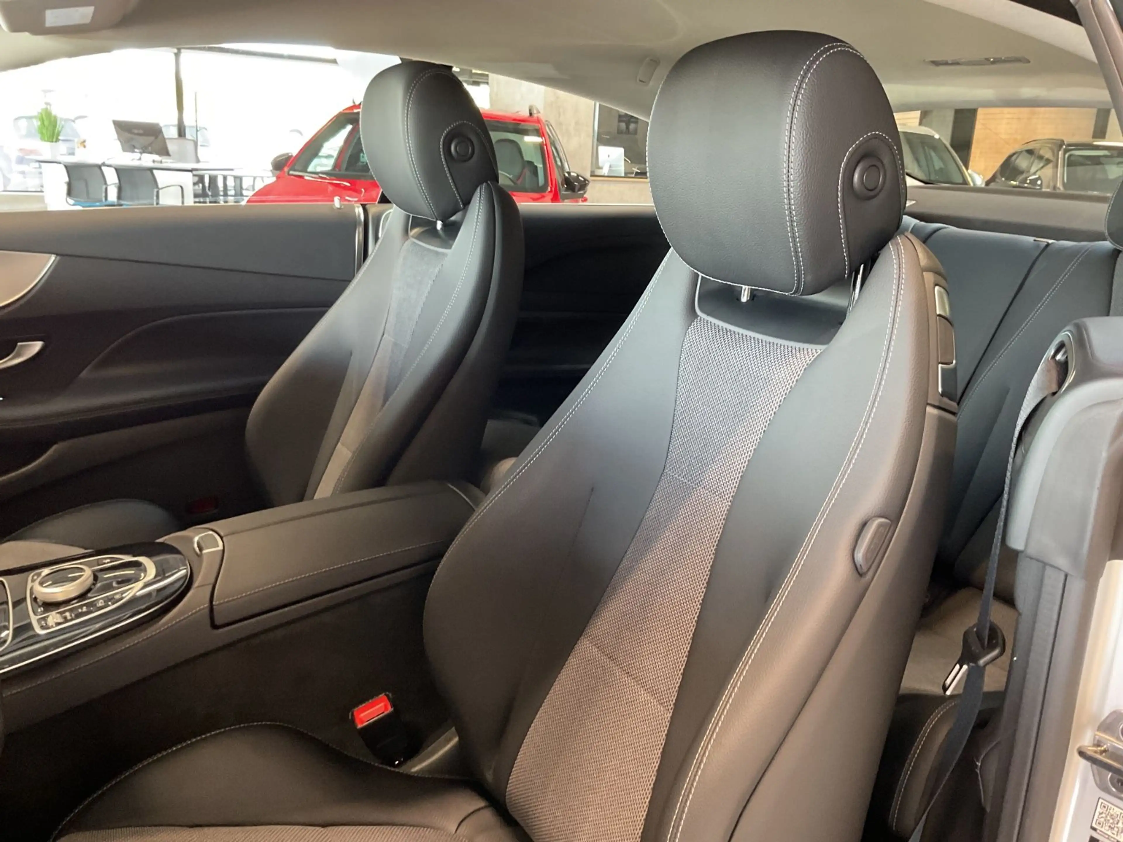 Mercedes-Benz E 400 4M Avantgarde Rentner Fzg 1.Hand nur 32TKM — photo 11