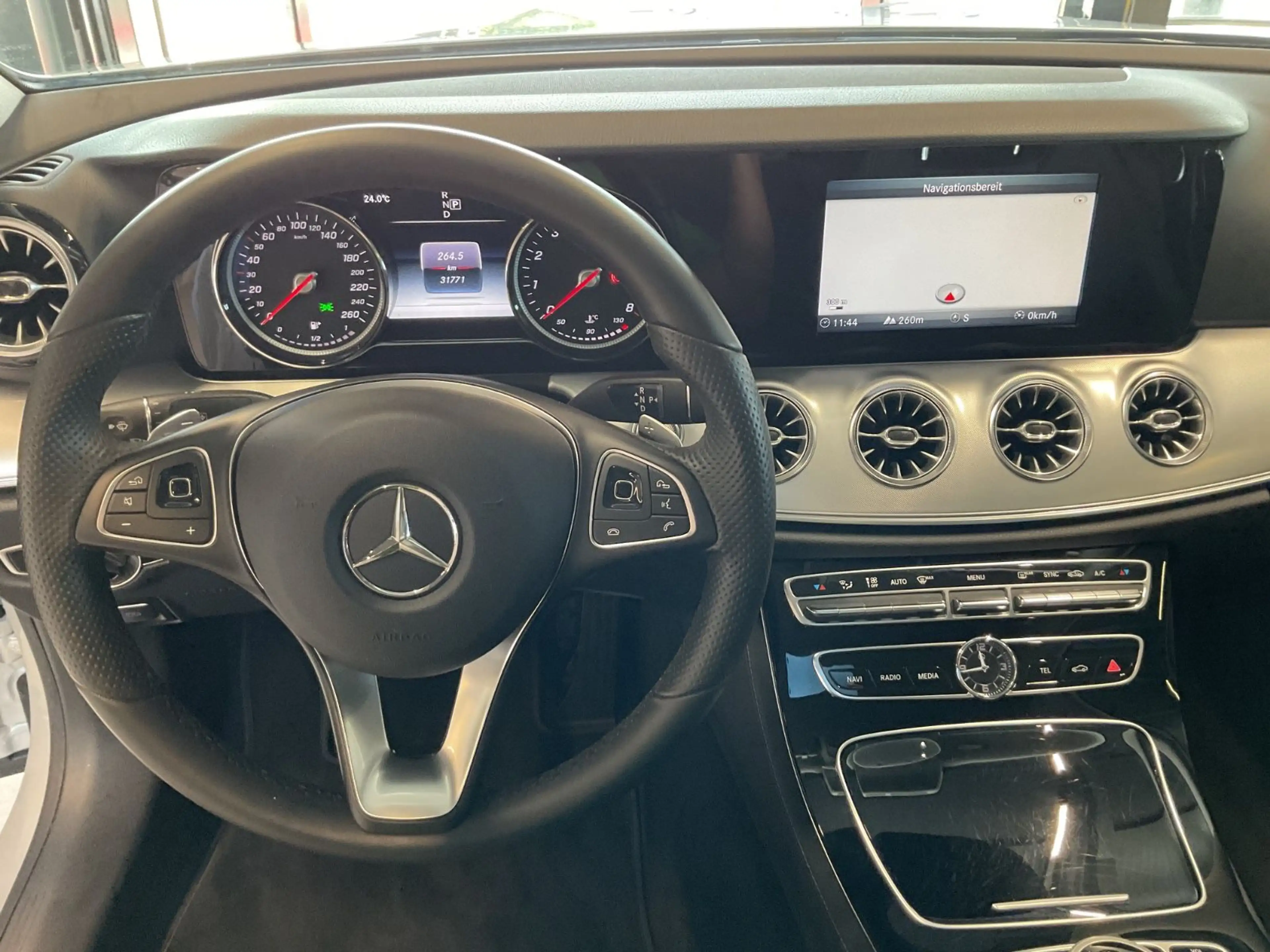 Mercedes-Benz E 400 4M Avantgarde Rentner Fzg 1.Hand nur 32TKM — photo 7