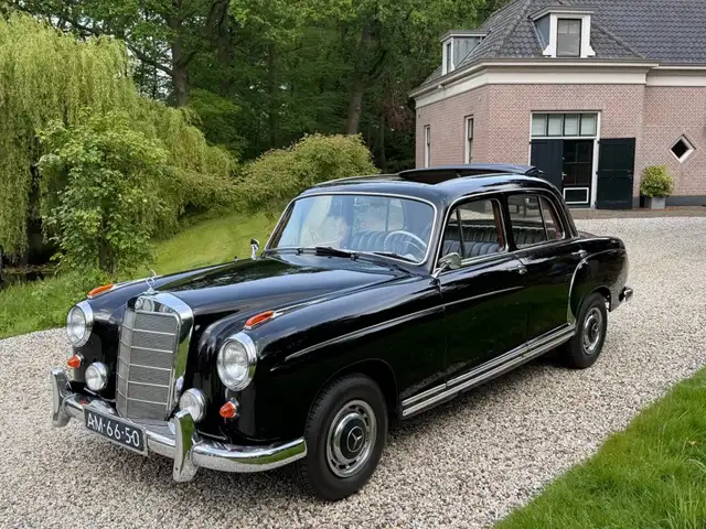 Mercedes-Benz 220 220 S Ponton 6 cilinder 2e eigenaar ONGERESTAUREER