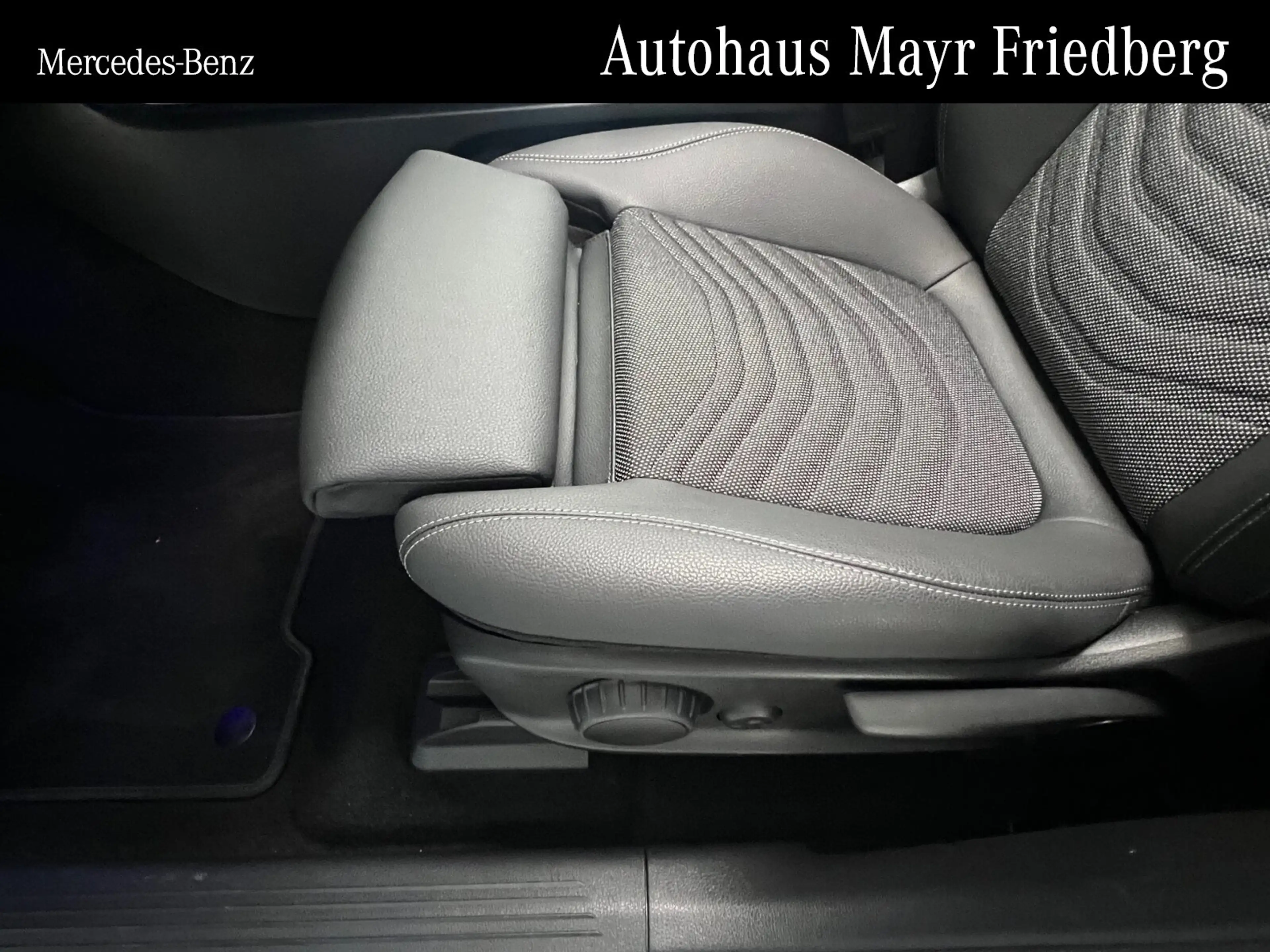 Mercedes-Benz EQB 250 EQB 250+ PROGRESSIVE PANO+KEYLESS+LED+EASYPACK — photo 15