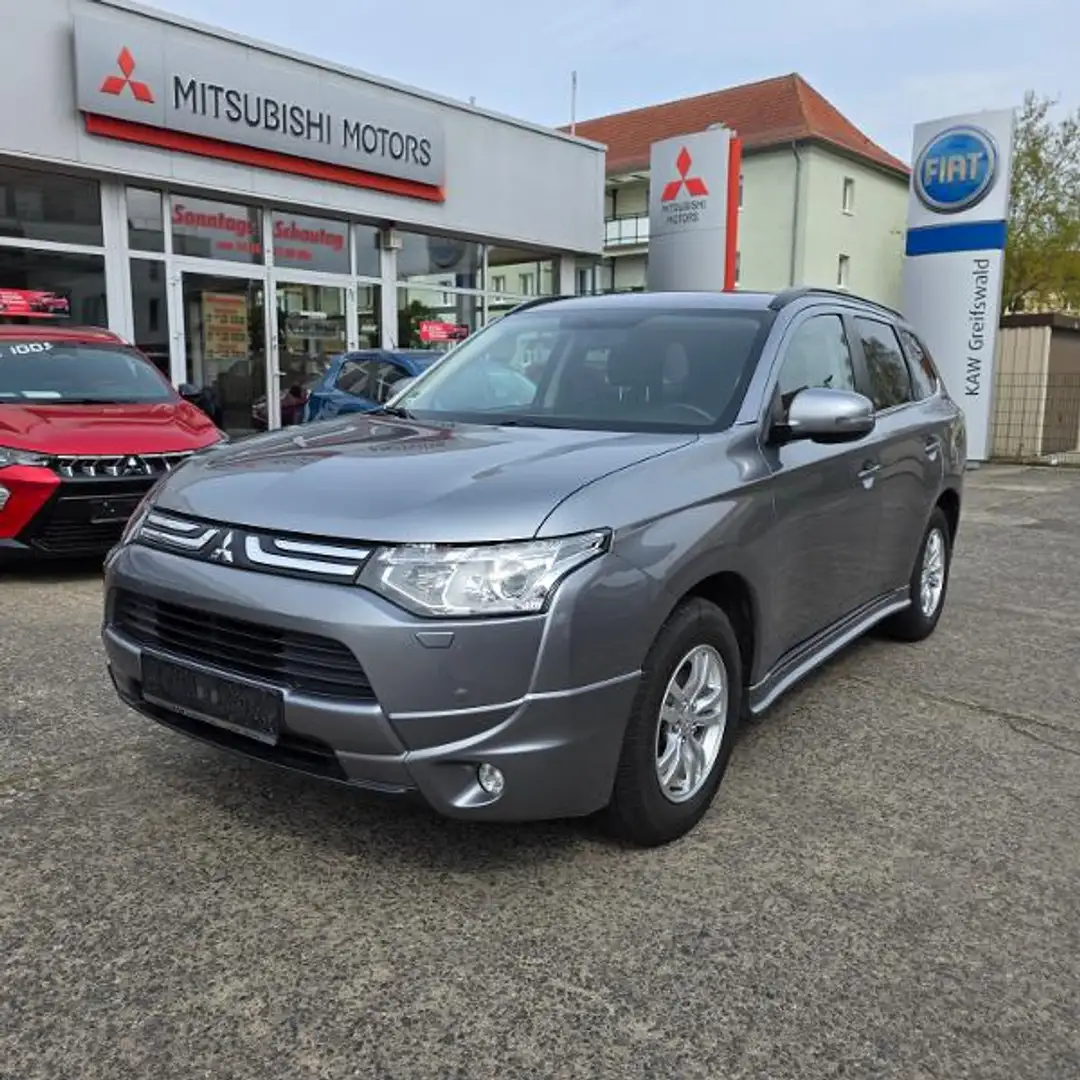 Mitsubishi Outlander 2.2 DI-D Instyle Standheizung Grau - 1