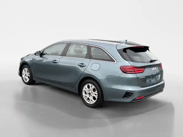 Kia Ceed view 4
