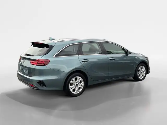 Kia Ceed view 5