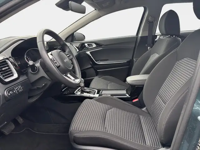 Kia Ceed view 8