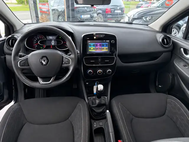 Renault Clio view 7