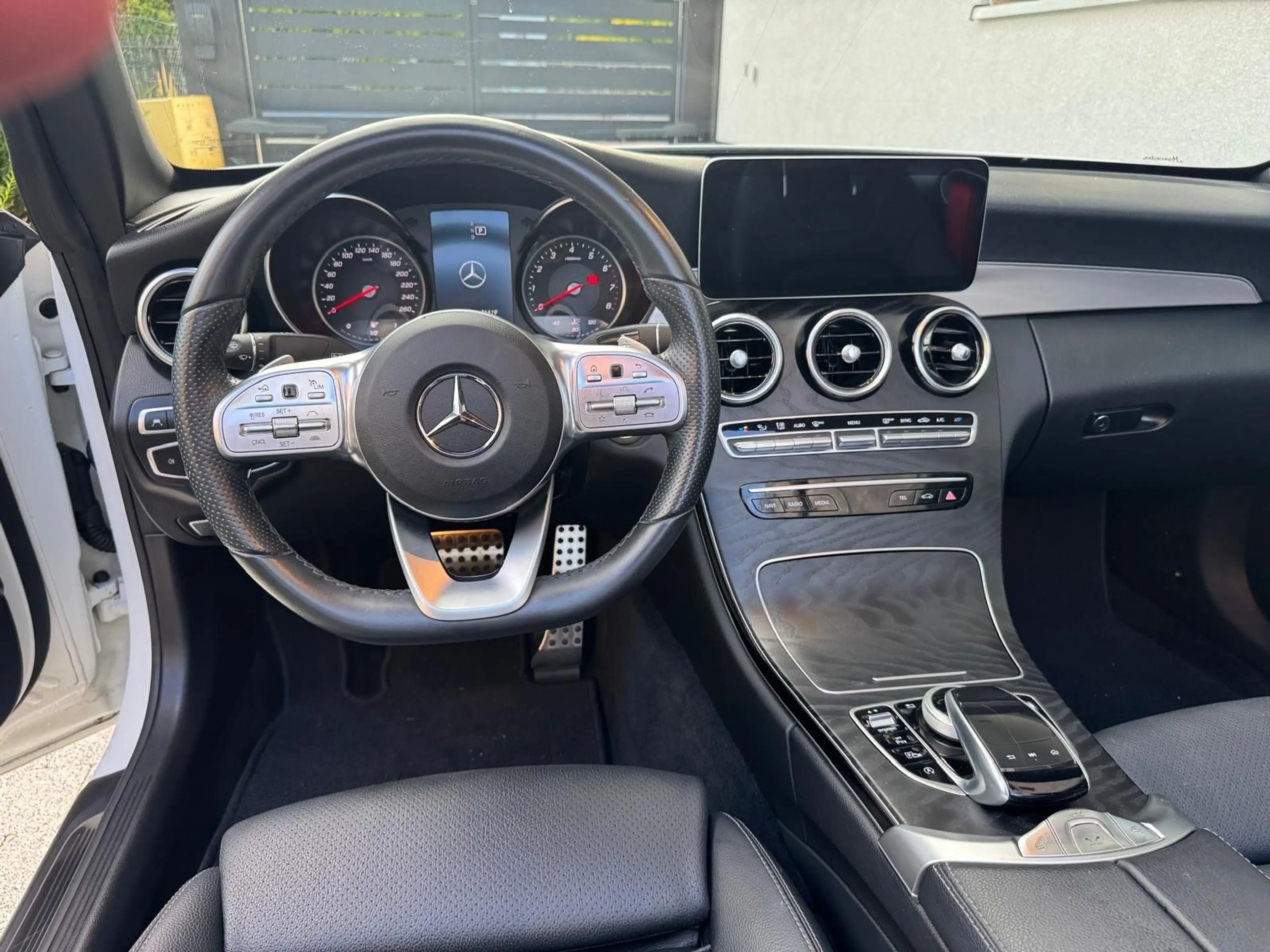 Mercedes-Benz C 400 4MATIC Autom. — photo 15