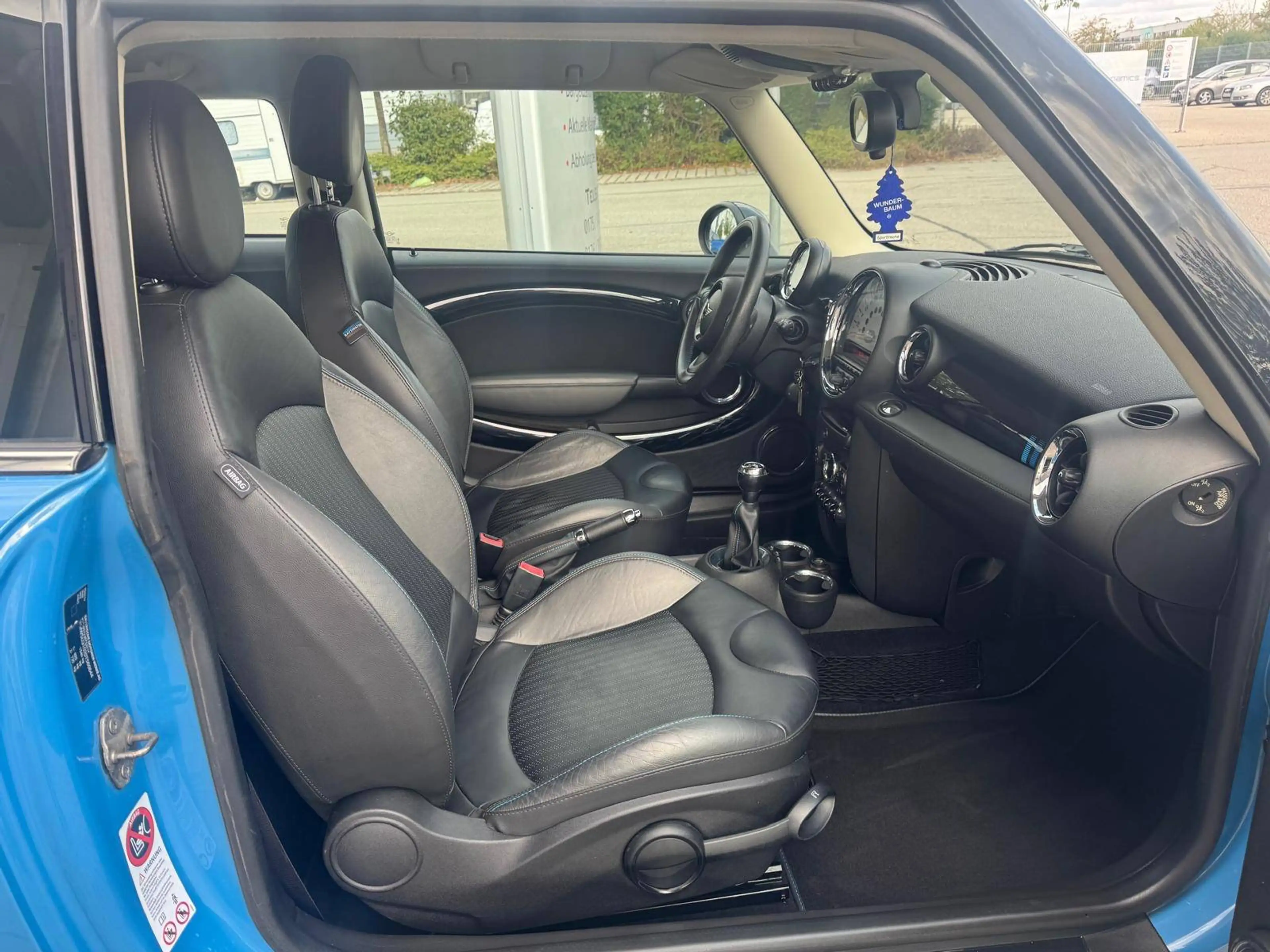 MINI One Cooper BAYSWATER-TÜV neu-Scheckheftgepflegt- — photo 11