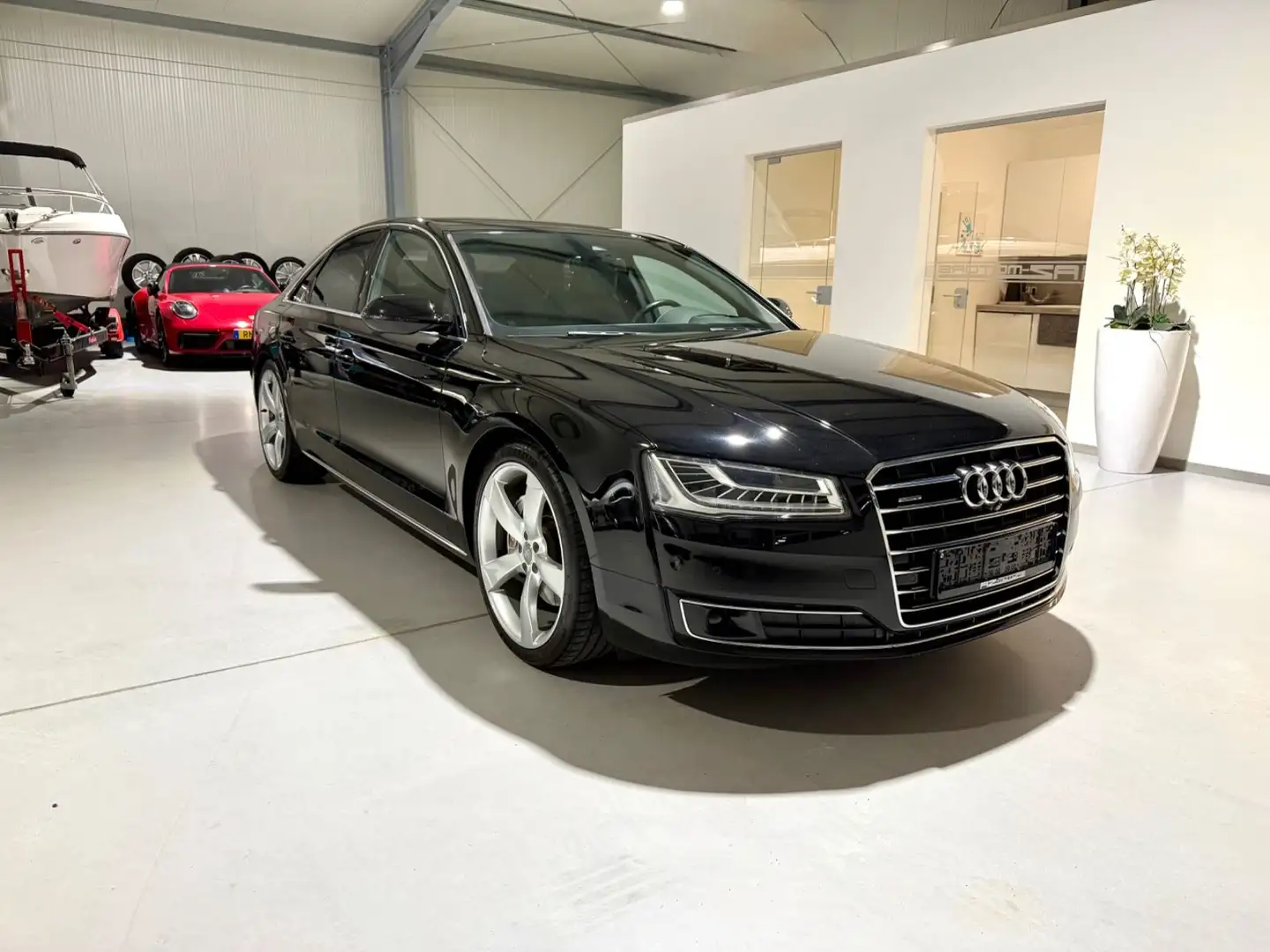 Audi A8 3.0 TDI  quattro Luft/Matrix/StHz/Massage/21" Schwarz - 2