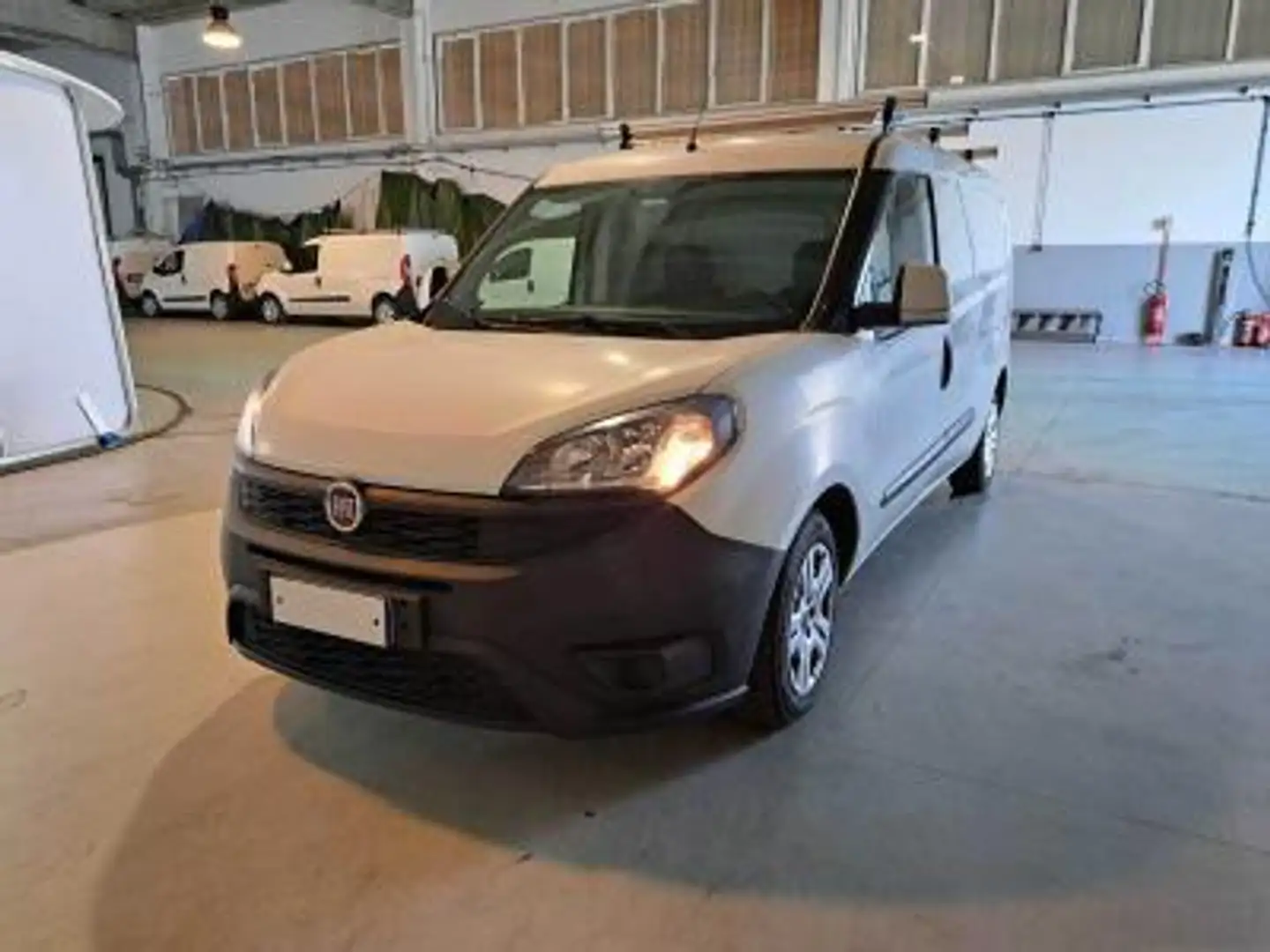 Fiat Doblo cargo maxi 1.6 mjt 16v 105cv SX portata7.5 E6 Bianco - 1