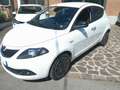 Lancia Ypsilon Ypsilon 1.2 Gold Plus Gpl 69cv 5 posti Weiß - thumbnail 3