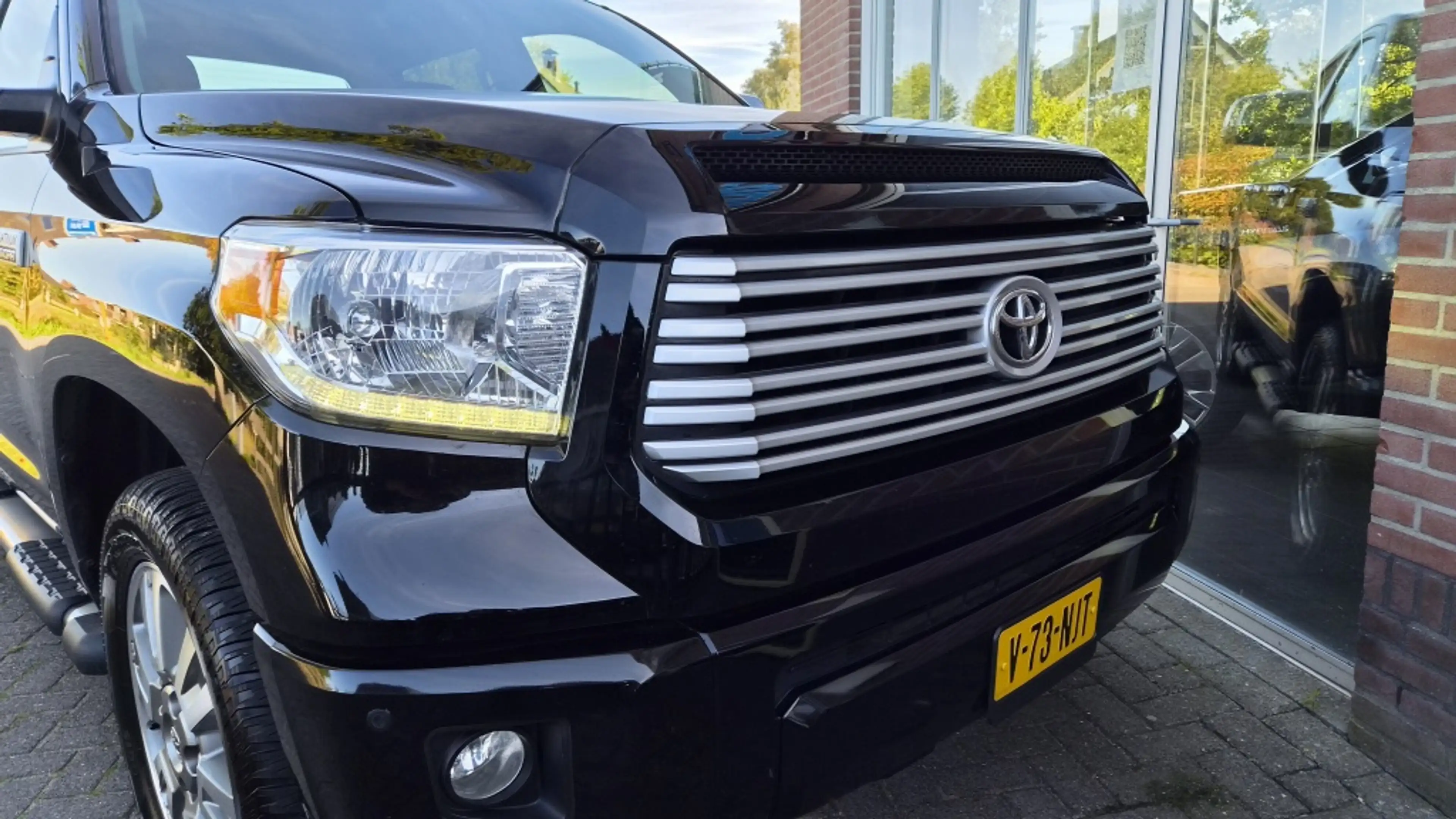 Toyota Tundra 5.7 V8 CrewMax Platinum 4x4, Newst, Vol, JBL, — photo 14