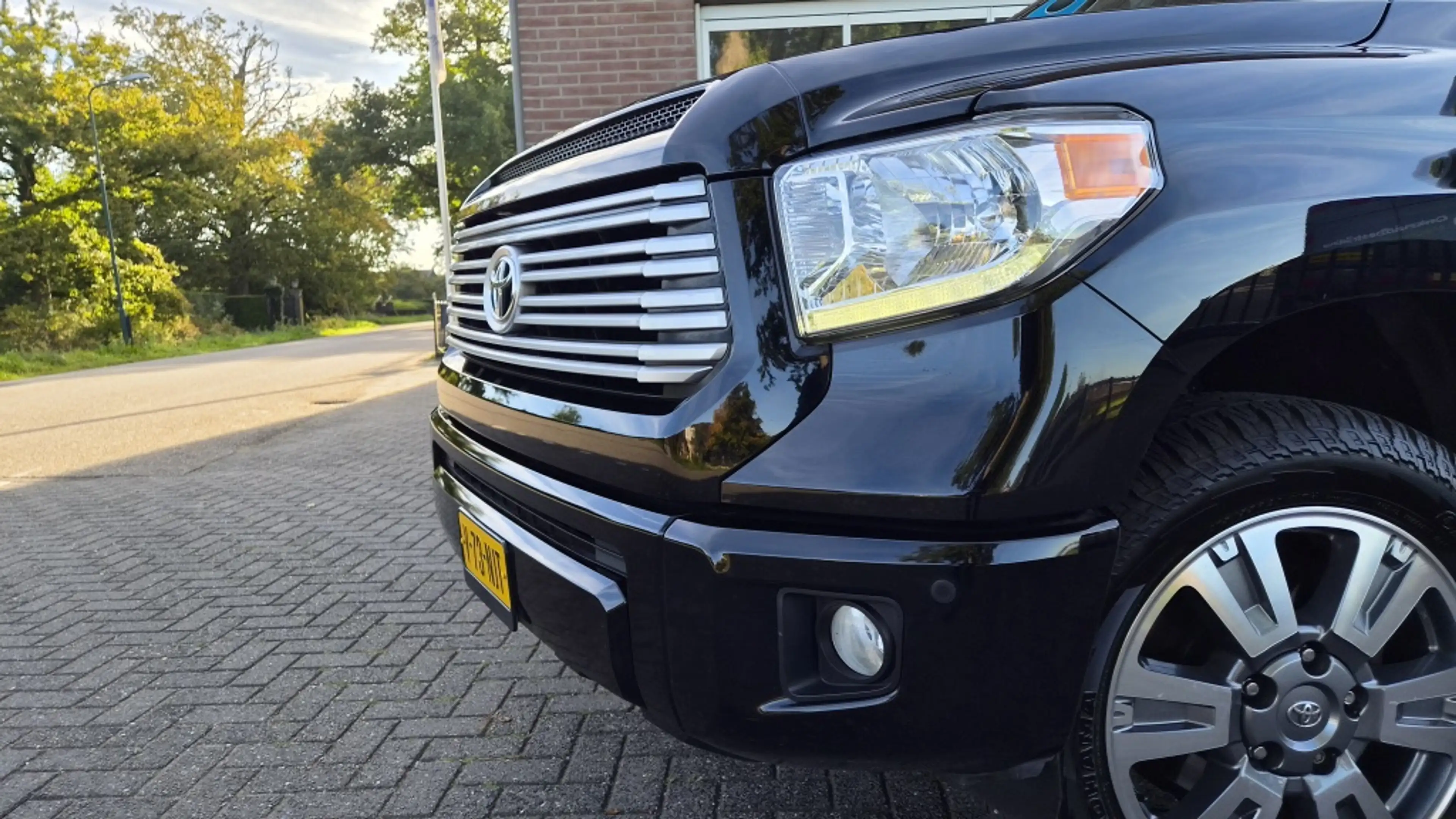 Toyota Tundra 5.7 V8 CrewMax Platinum 4x4, Newst, Vol, JBL, — photo 27