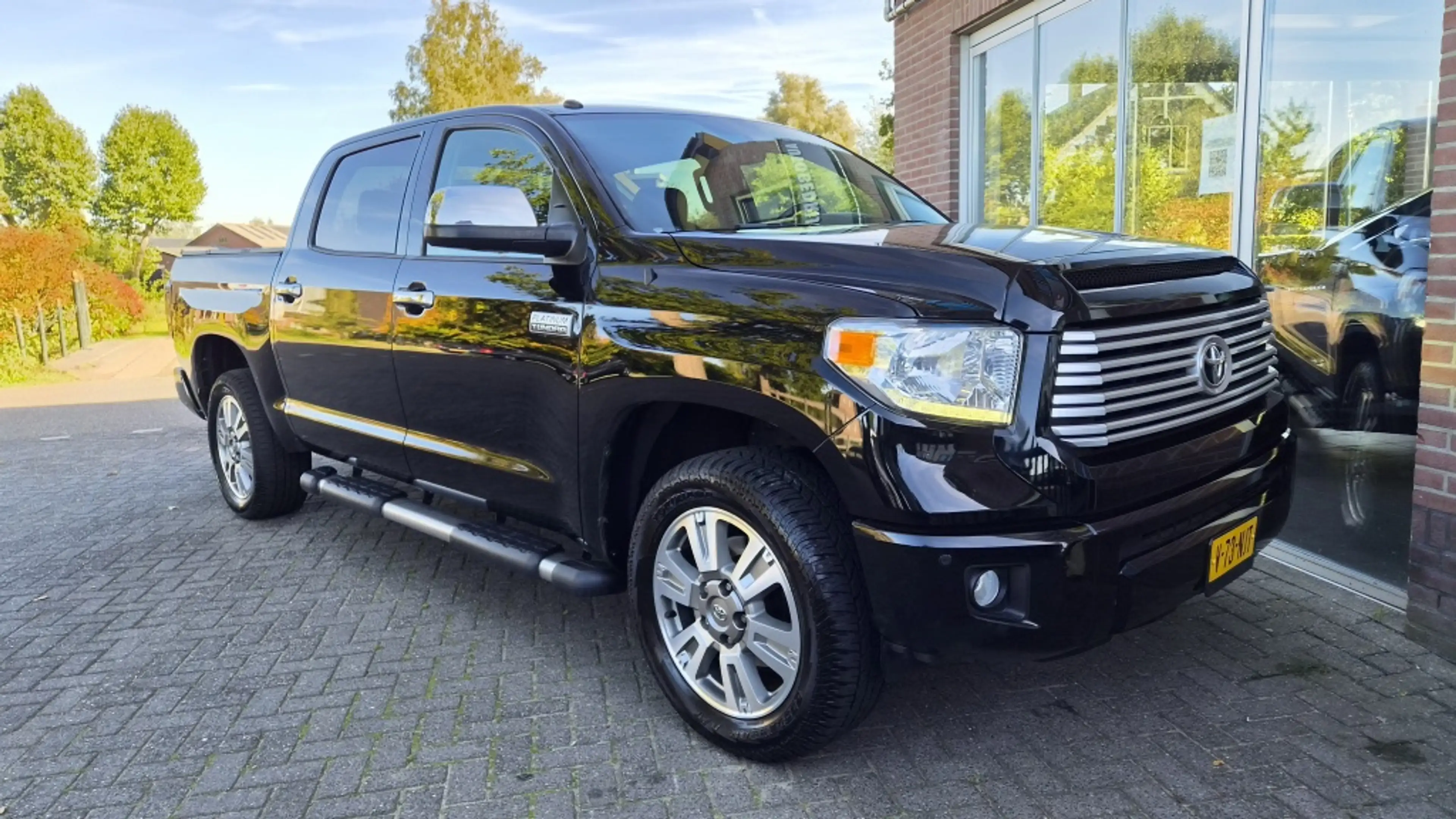 Toyota Tundra 5.7 V8 CrewMax Platinum 4x4, Newst, Vol, JBL, — photo 7