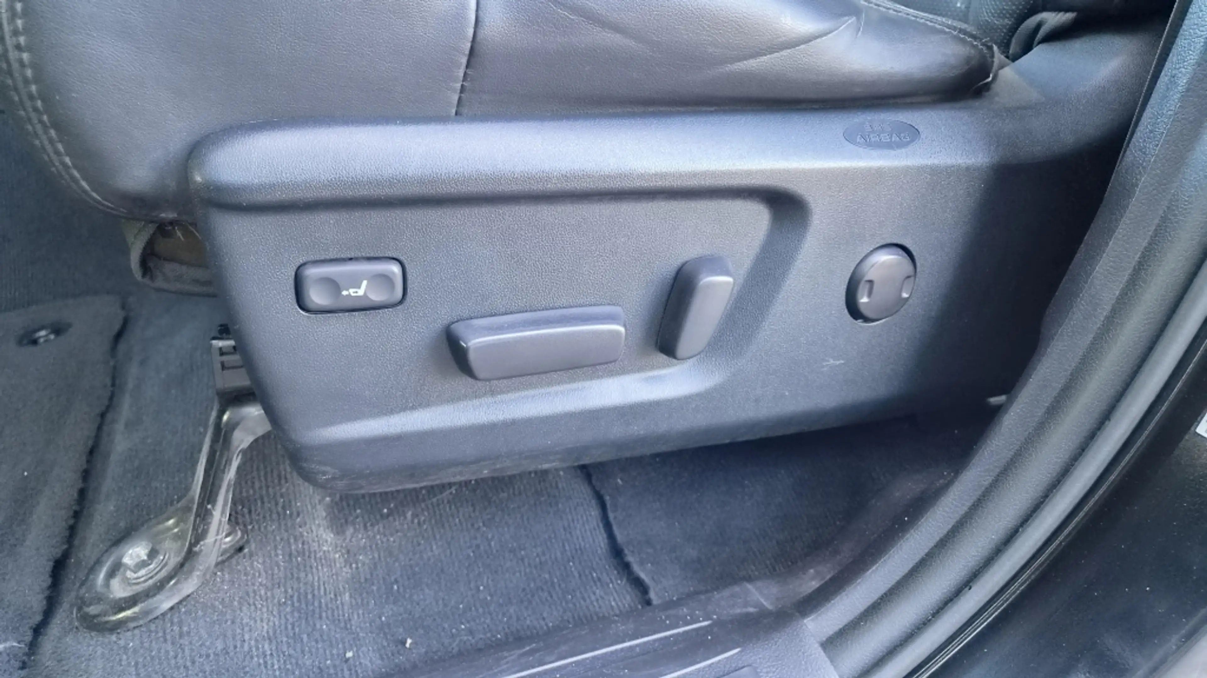 Toyota Tundra 5.7 V8 CrewMax Platinum 4x4, Newst, Vol, JBL, — photo 43