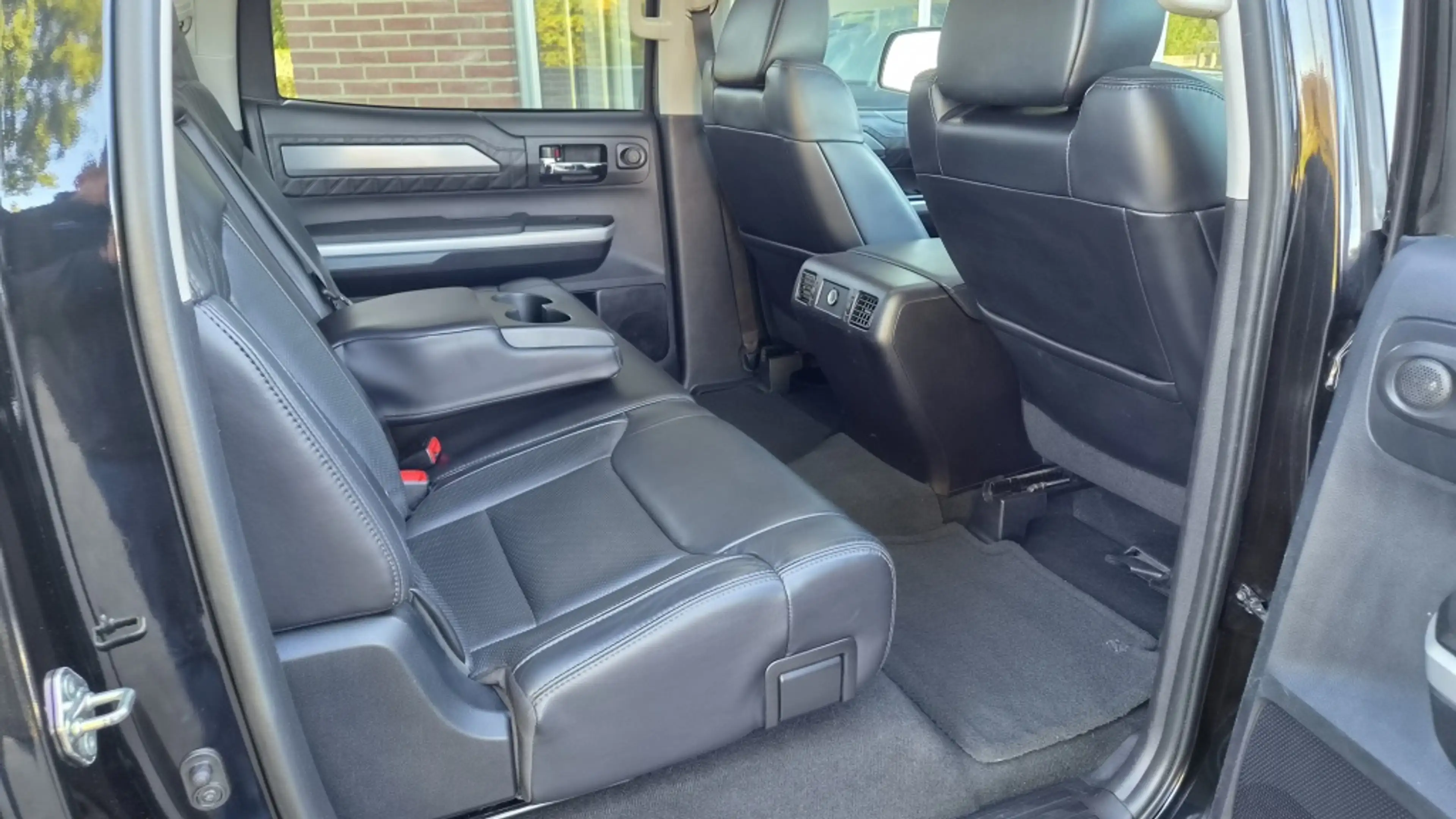 Toyota Tundra 5.7 V8 CrewMax Platinum 4x4, Newst, Vol, JBL, — photo 5
