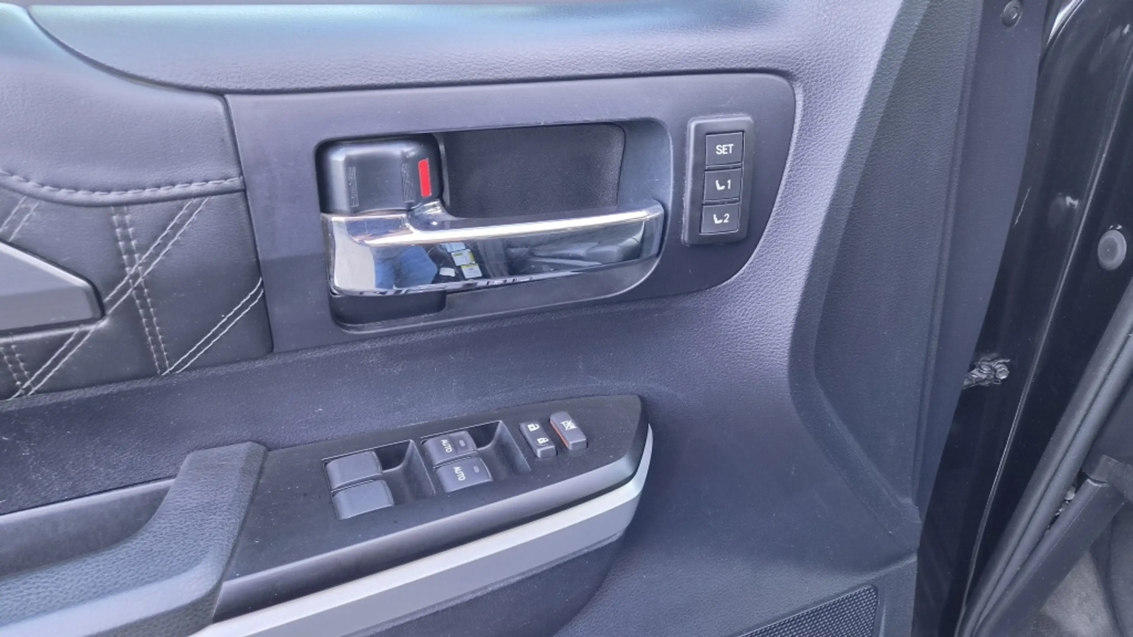 Toyota Tundra 5.7 V8 CrewMax Platinum 4x4, Newst, Vol, JBL, — photo 22