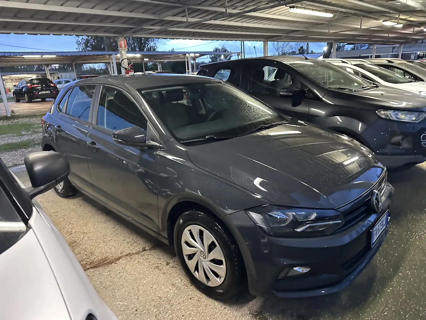 Volkswagen Polo Polo VI 2017 5p 1.6 tdi Comfortline 80cv Grau - 1