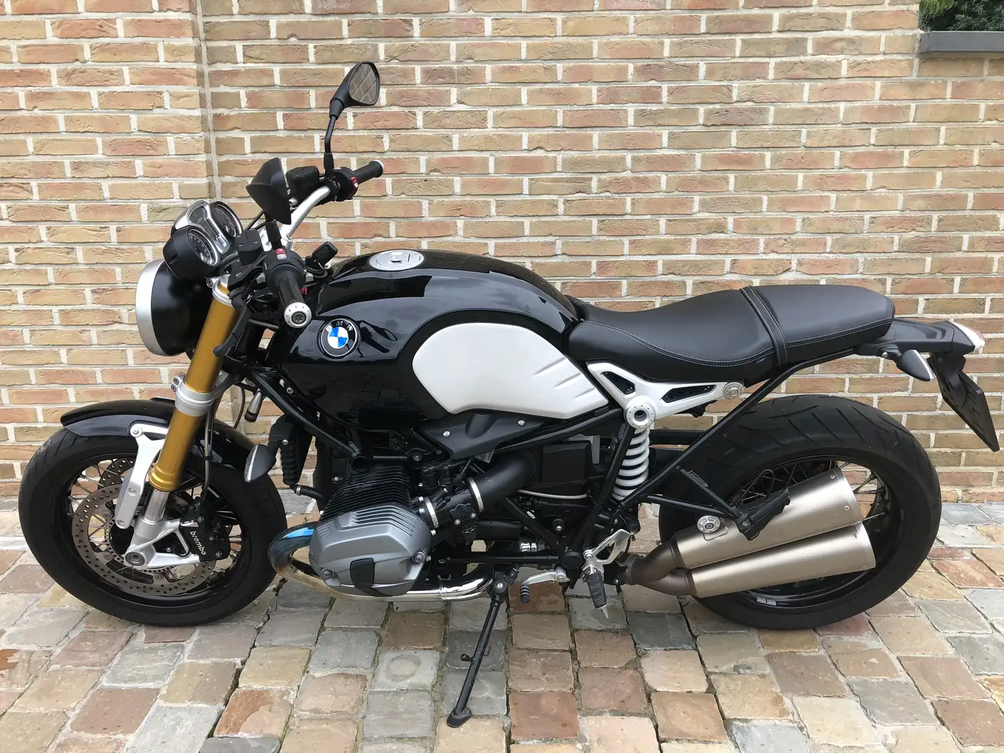 BMW R nineT Zwart - 1