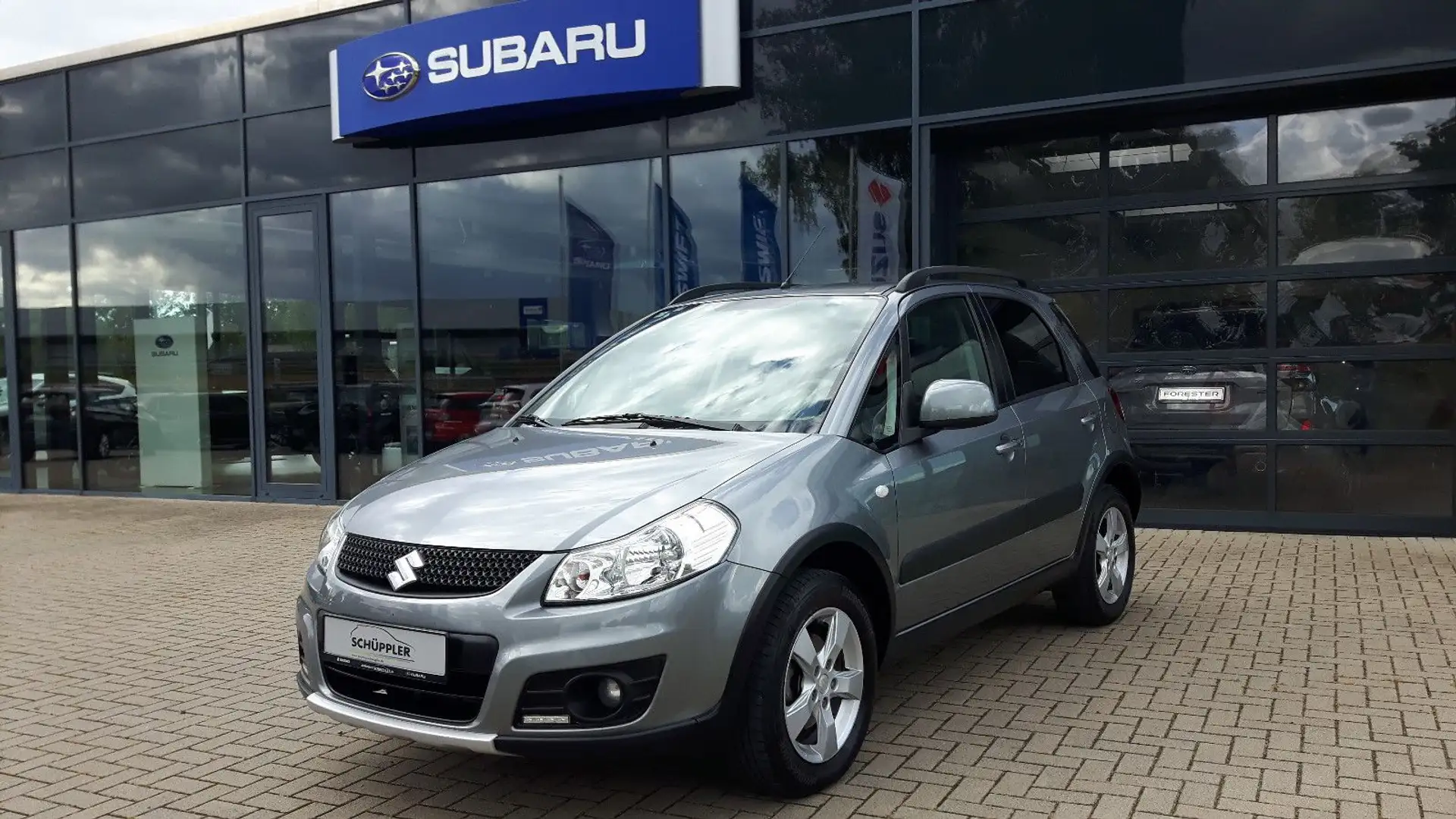 Suzuki SX4 1,6 5D Comfort 4x4 Gris - 1