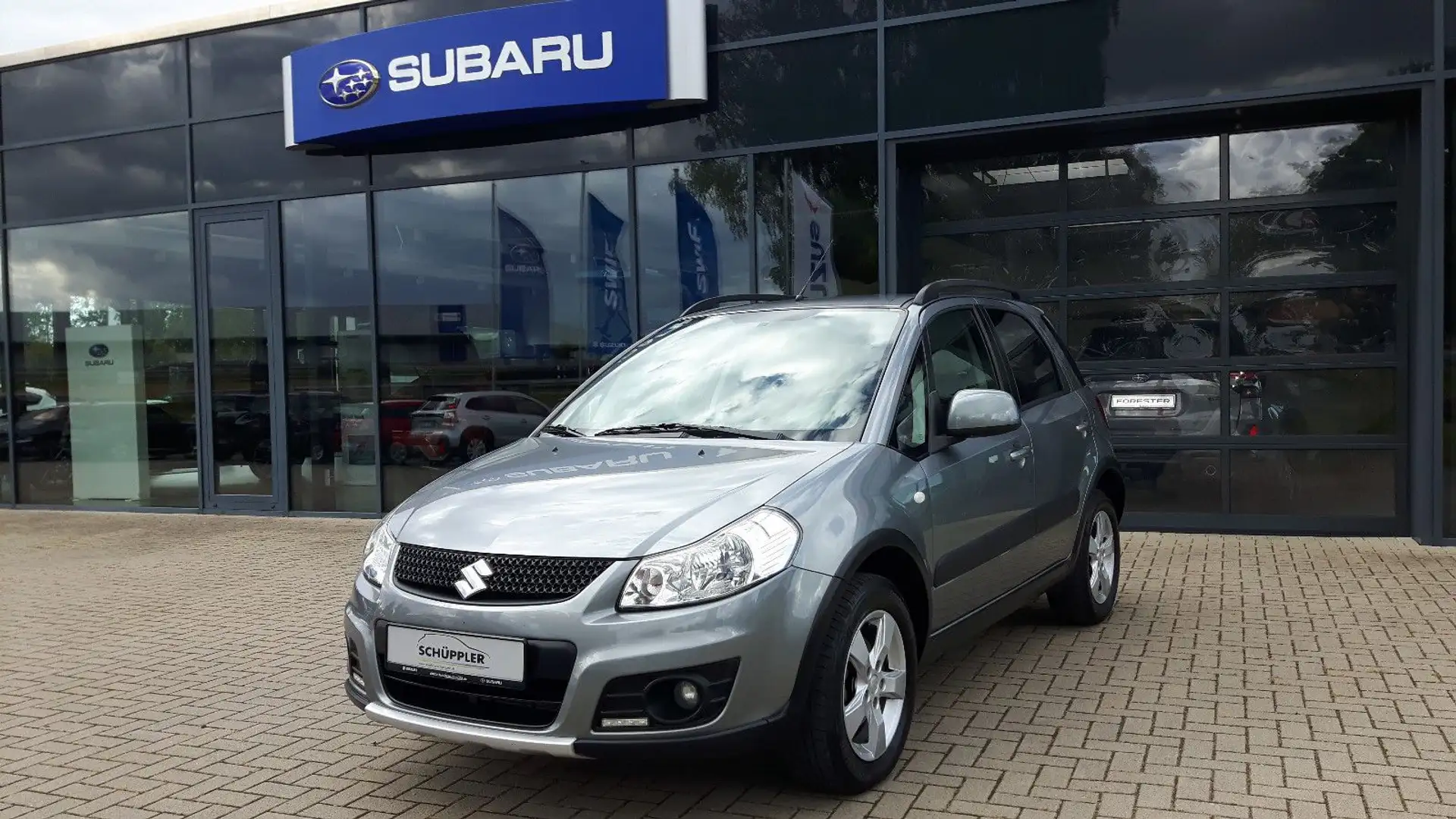 Suzuki SX4 1,6 5D Comfort 4x4 Gris - 2