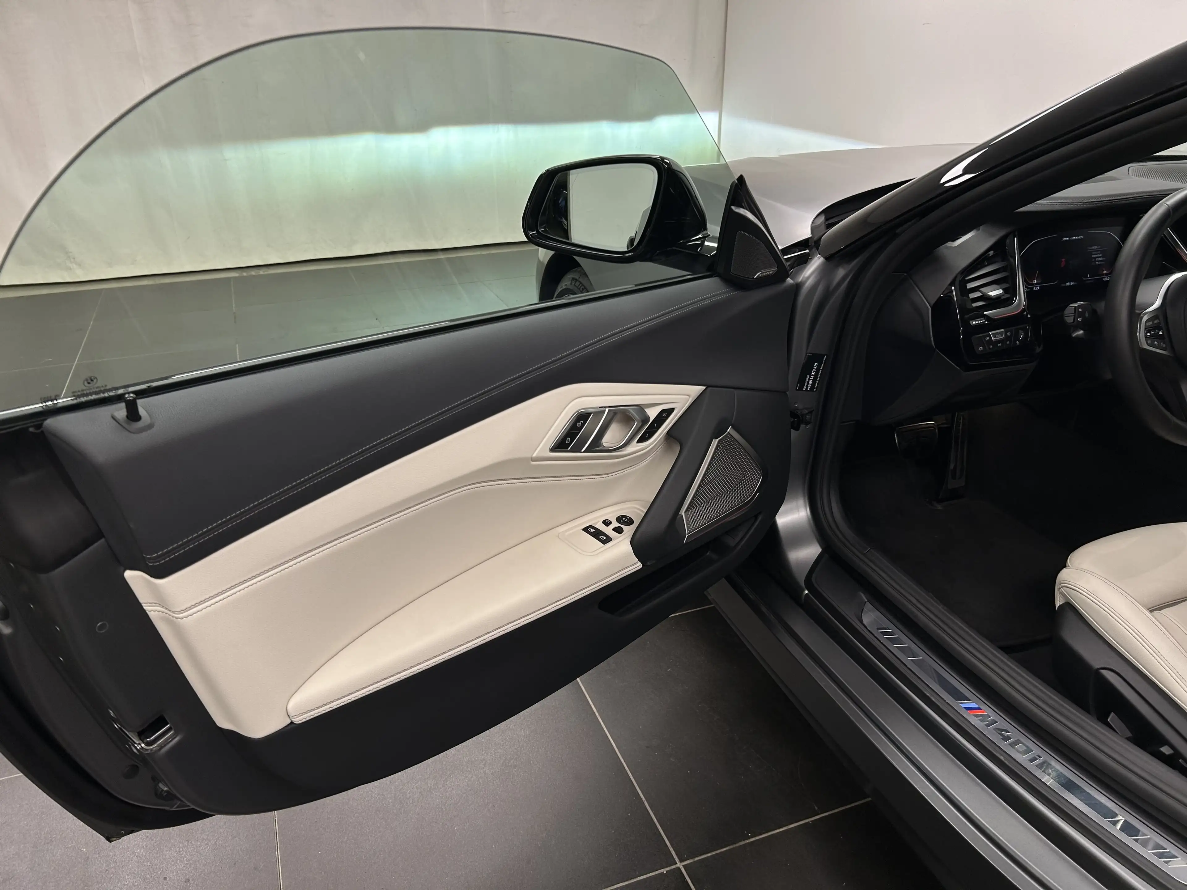 BMW Z4 M40i — photo 13