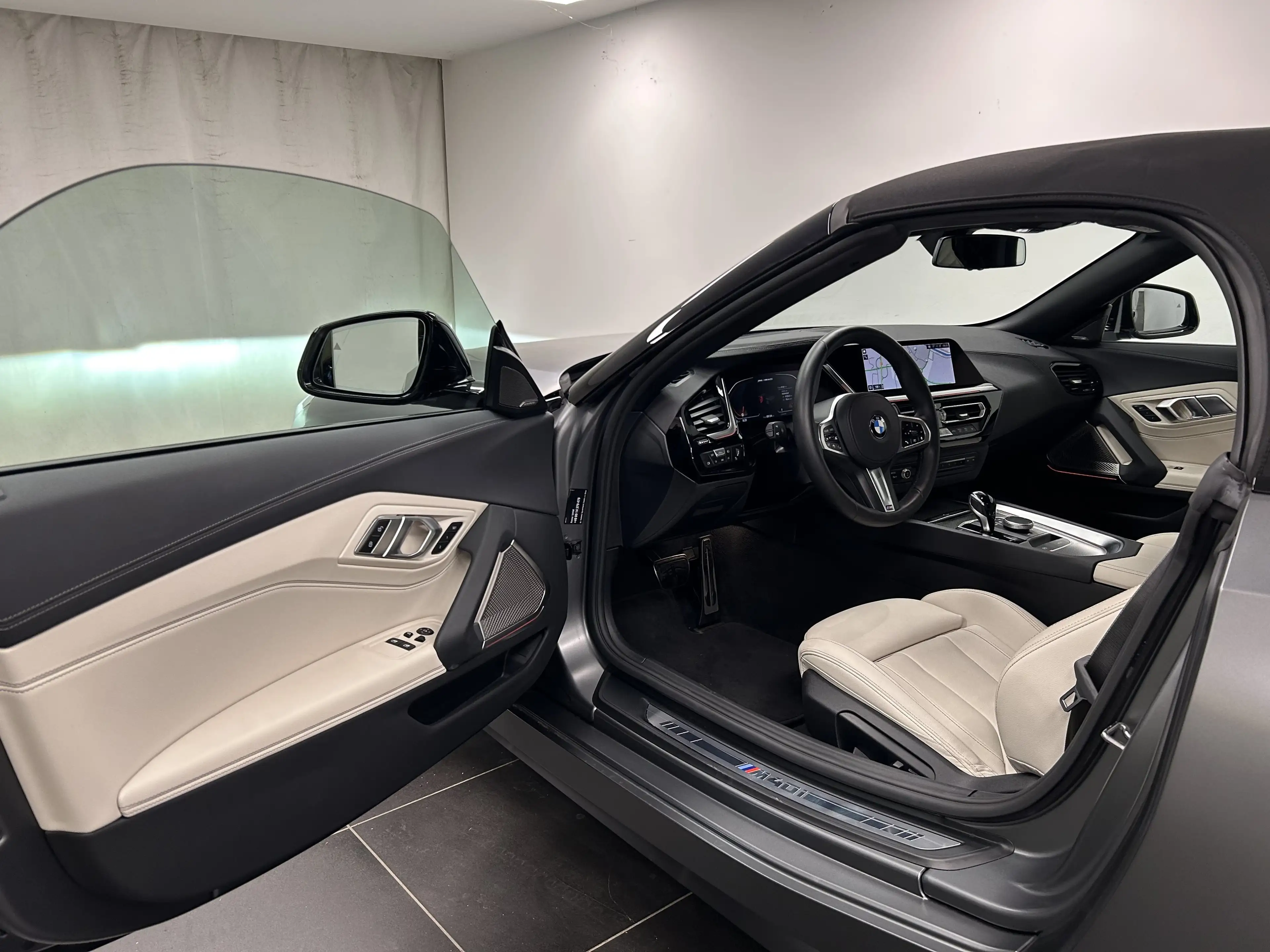 BMW Z4 M40i — photo 12