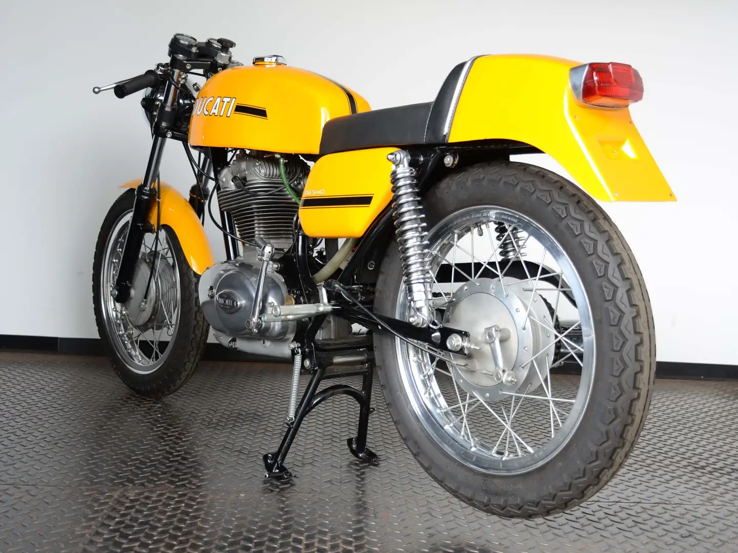 Ducati 350 Desmo vollständig restauriert - worldwide shipping - - 2
