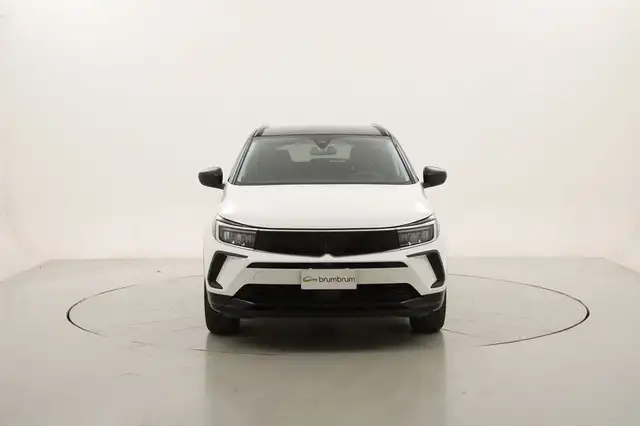 Opel Grandland X view 8