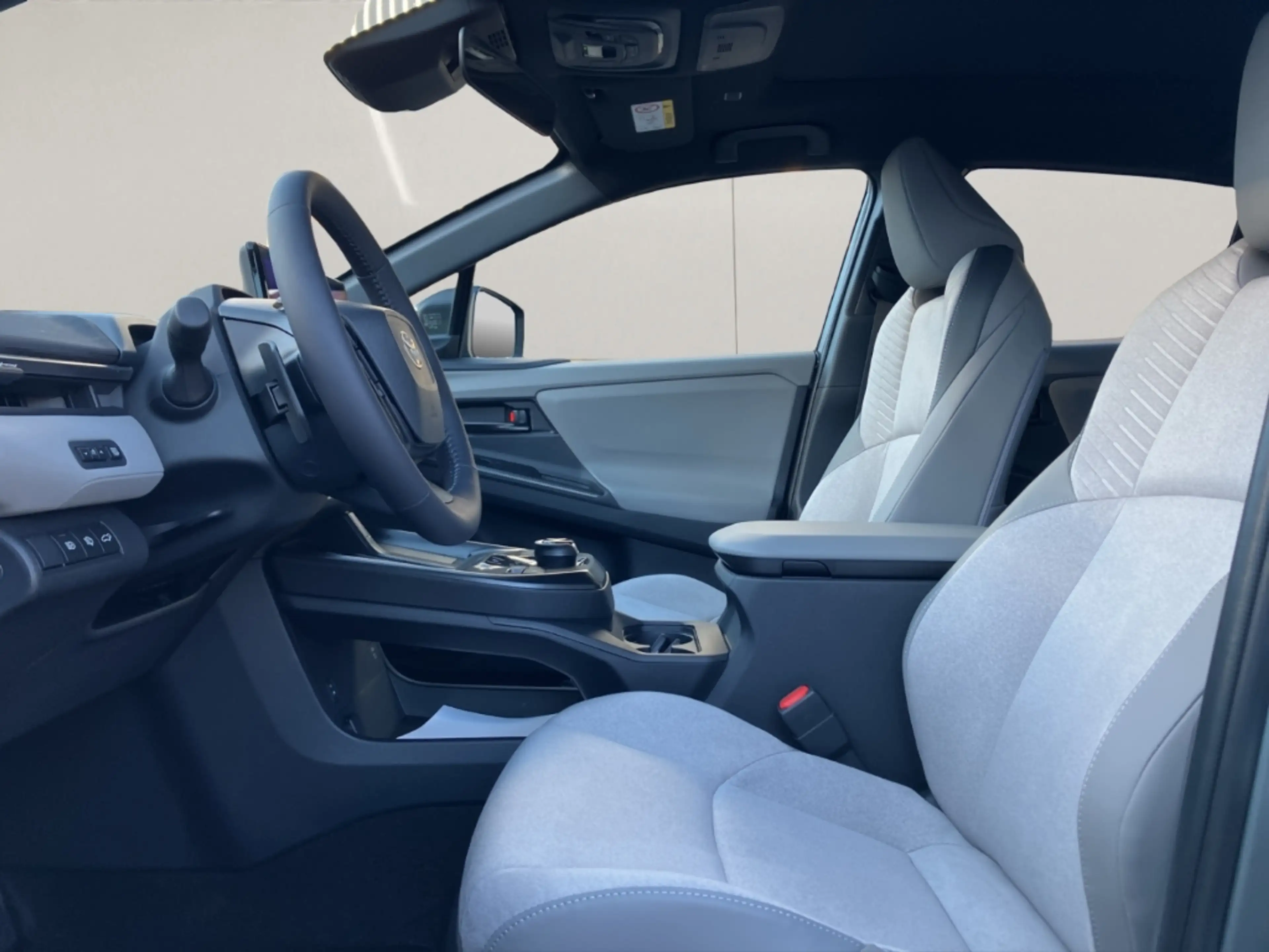 Toyota C-HR+ 4X4+LOUNGE+SKY&SOUND-P+E-PÄRMIE 6000€ — photo 11