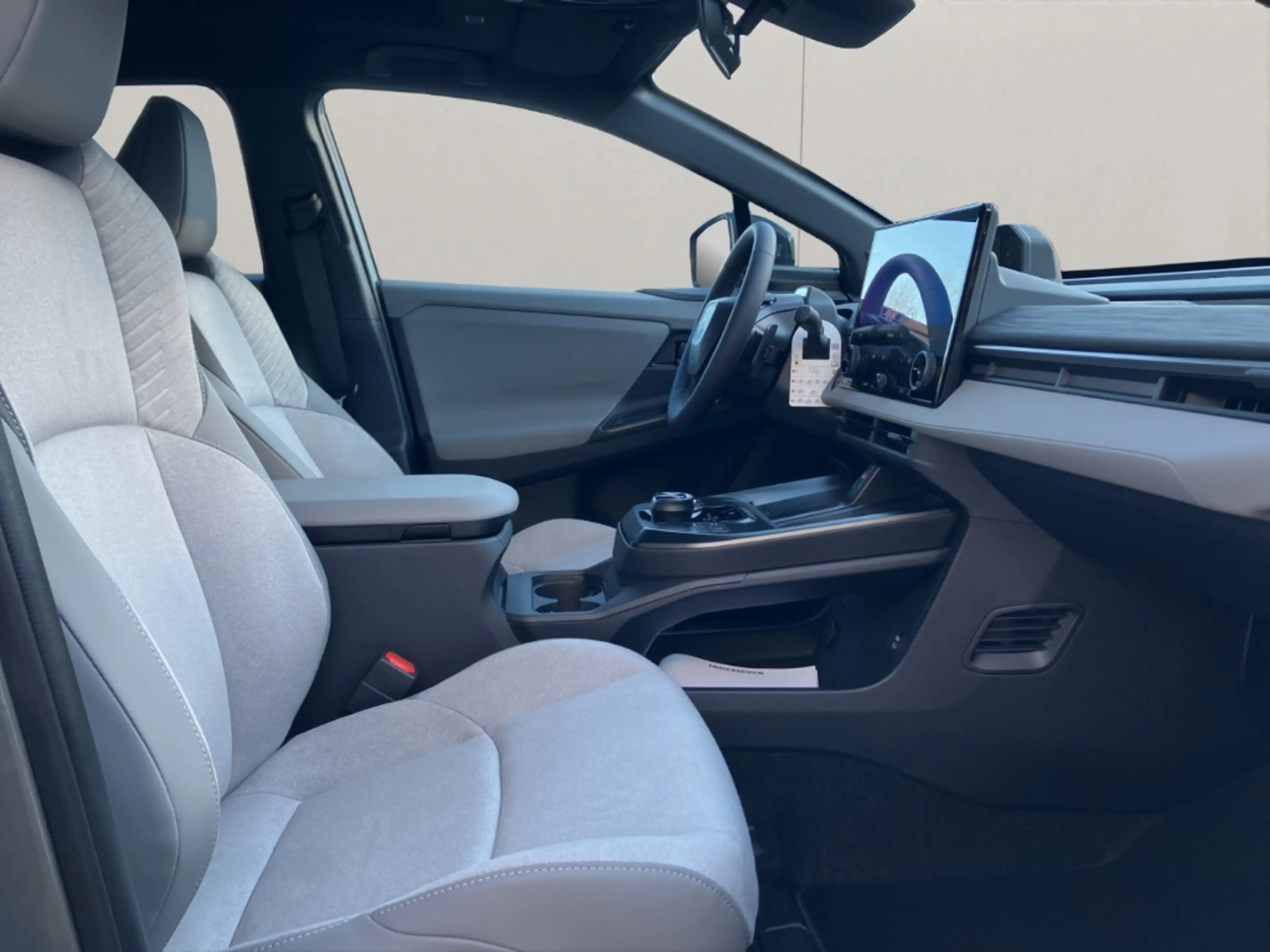 Toyota C-HR+ 4X4+LOUNGE+SKY&SOUND-P+E-PÄRMIE 6000€ — photo 12