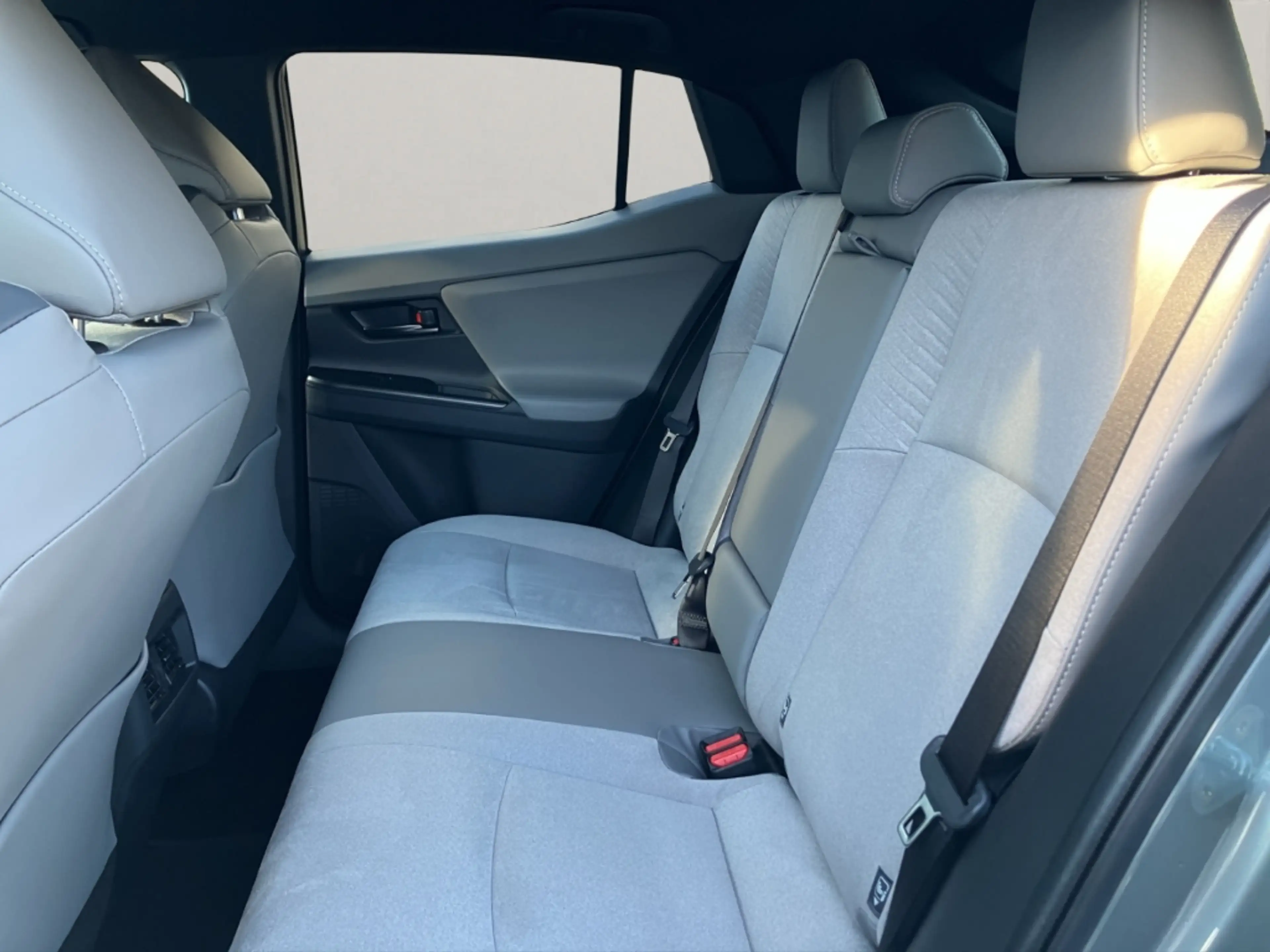 Toyota C-HR+ 4X4+LOUNGE+SKY&SOUND-P+E-PÄRMIE 6000€ — photo 10