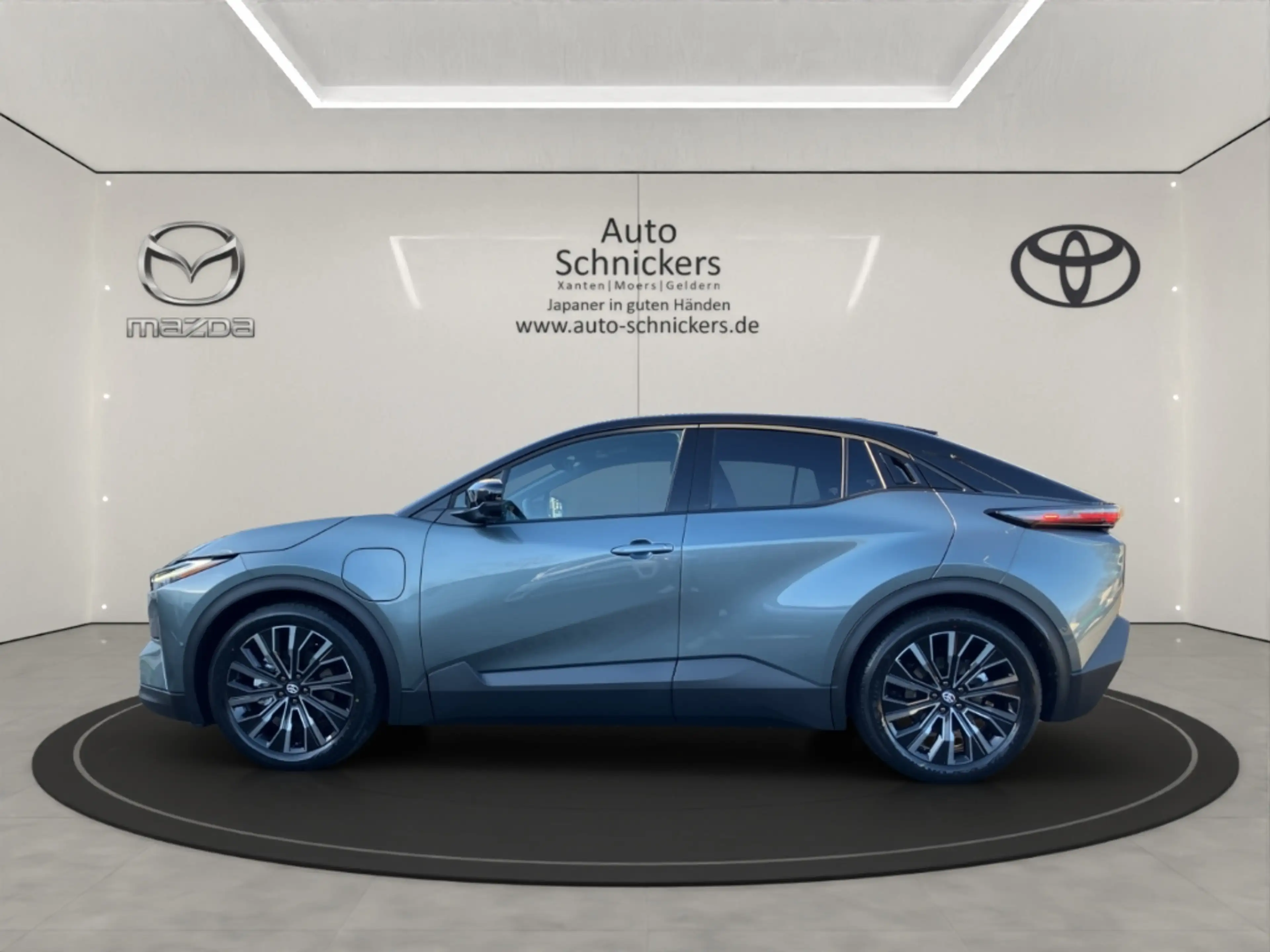 Toyota C-HR+ 4X4+LOUNGE+SKY&SOUND-P+E-PÄRMIE 6000€ — photo 2