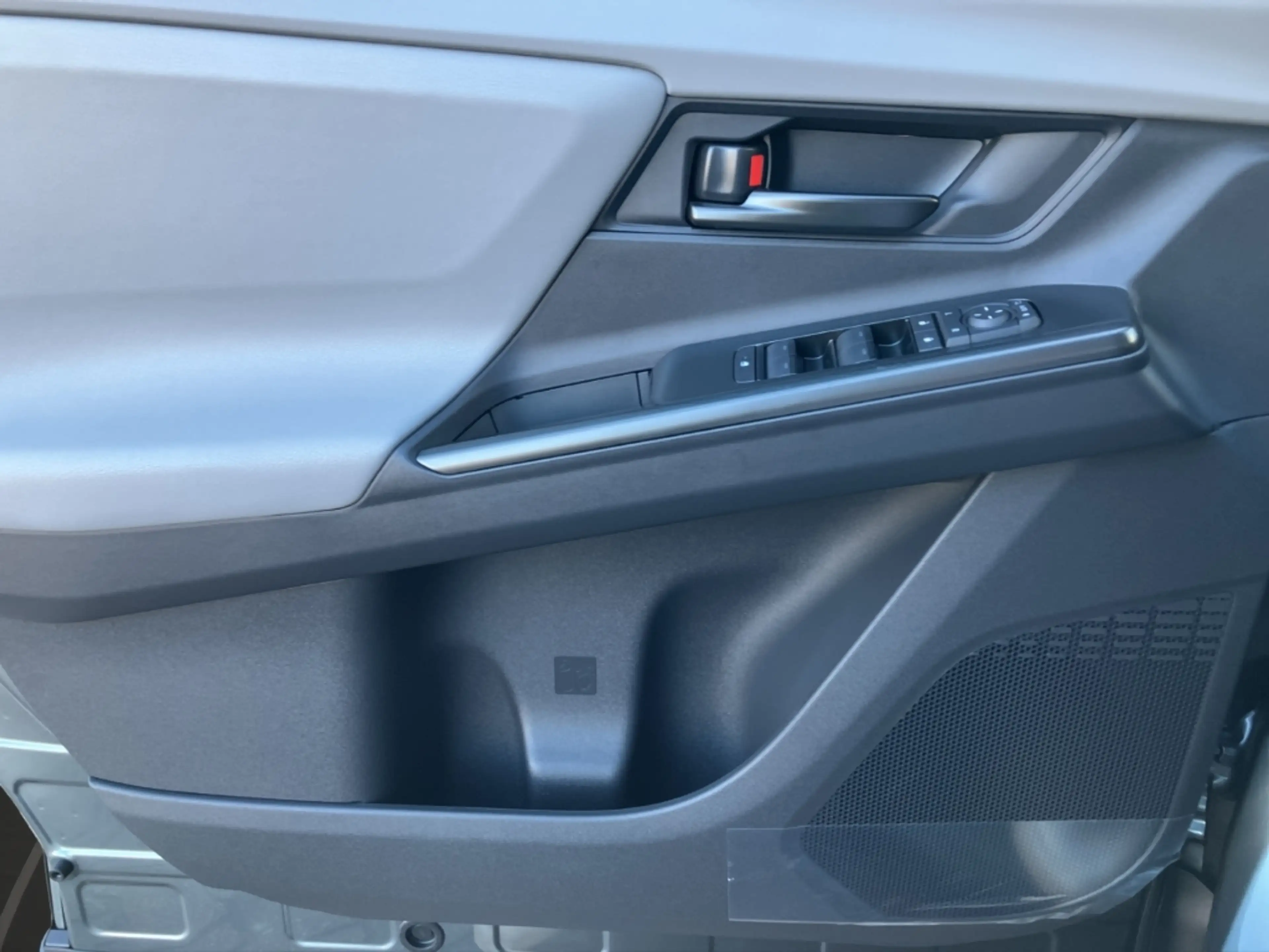 Toyota C-HR+ 4X4+LOUNGE+SKY&SOUND-P+E-PÄRMIE 6000€ — photo 15