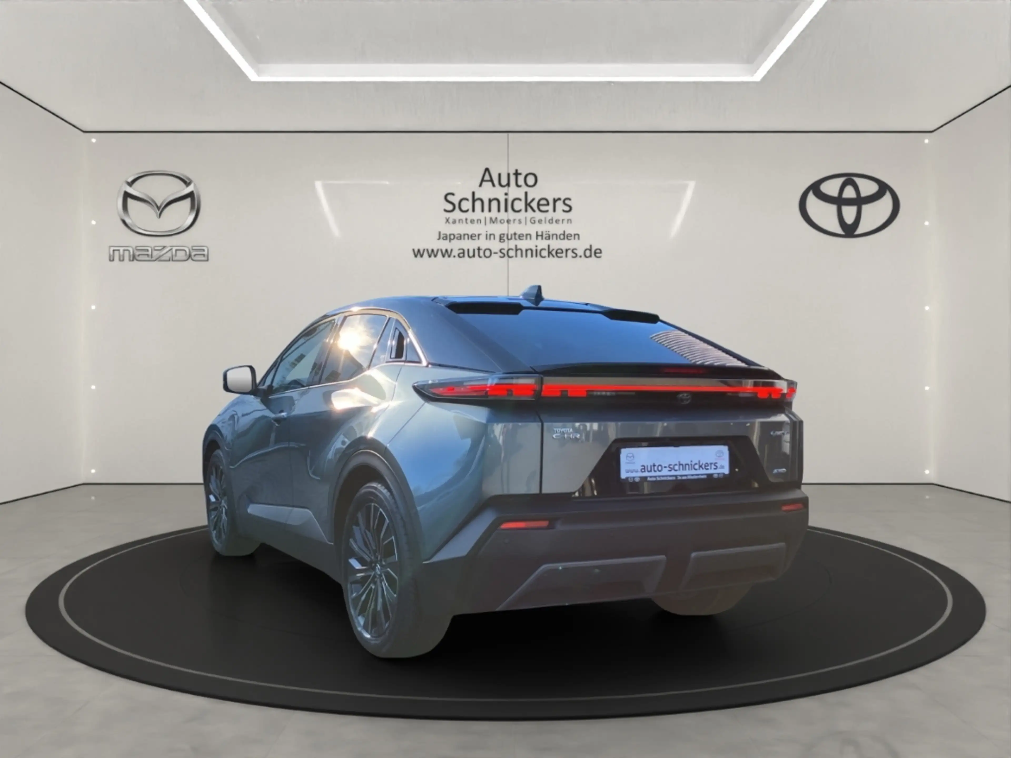 Toyota C-HR+ 4X4+LOUNGE+SKY&SOUND-P+E-PÄRMIE 6000€ — photo 3