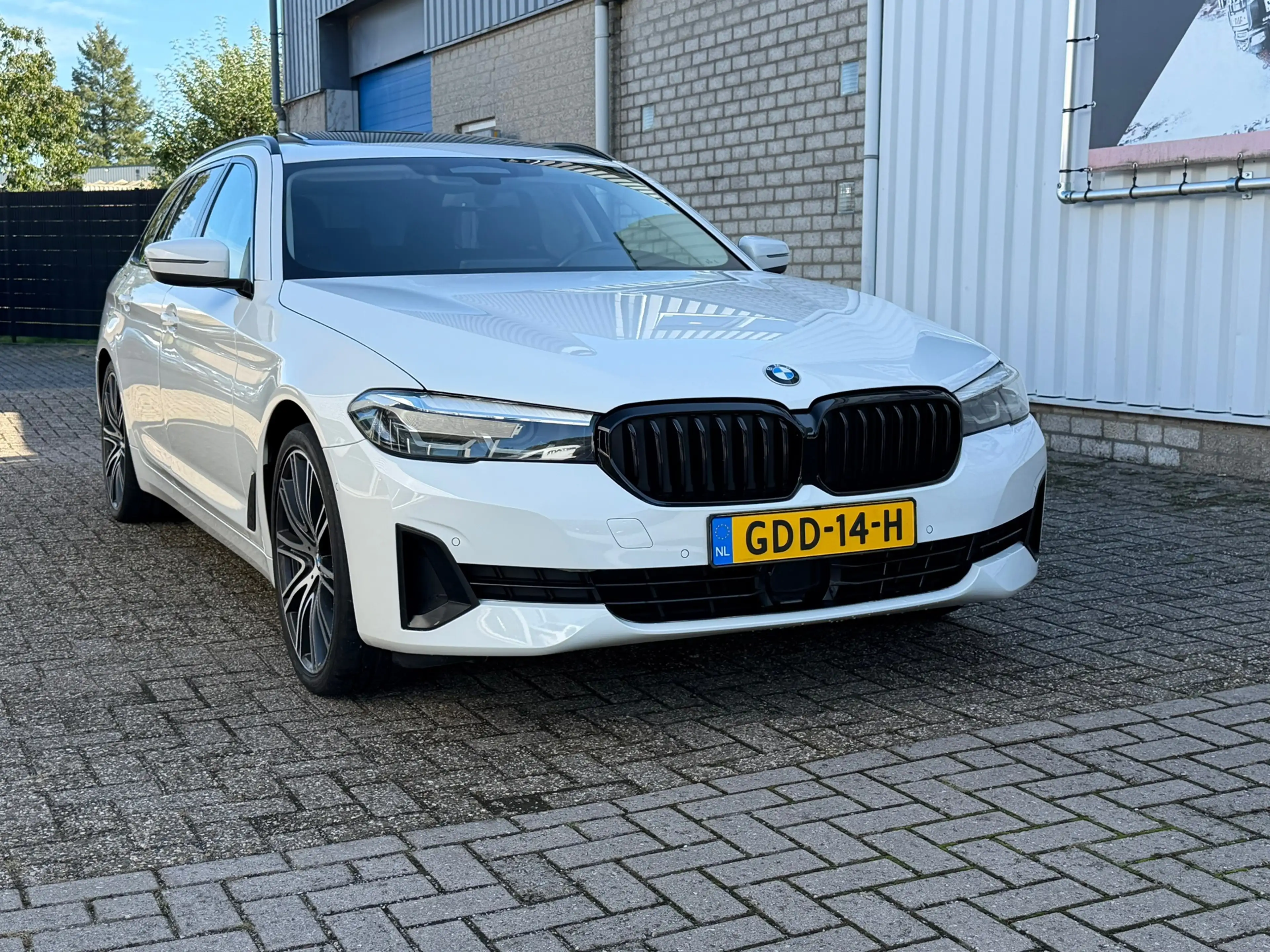 BMW 530 5-serie Touring 530e xDrive Executive / Navi / Cli — photo 9