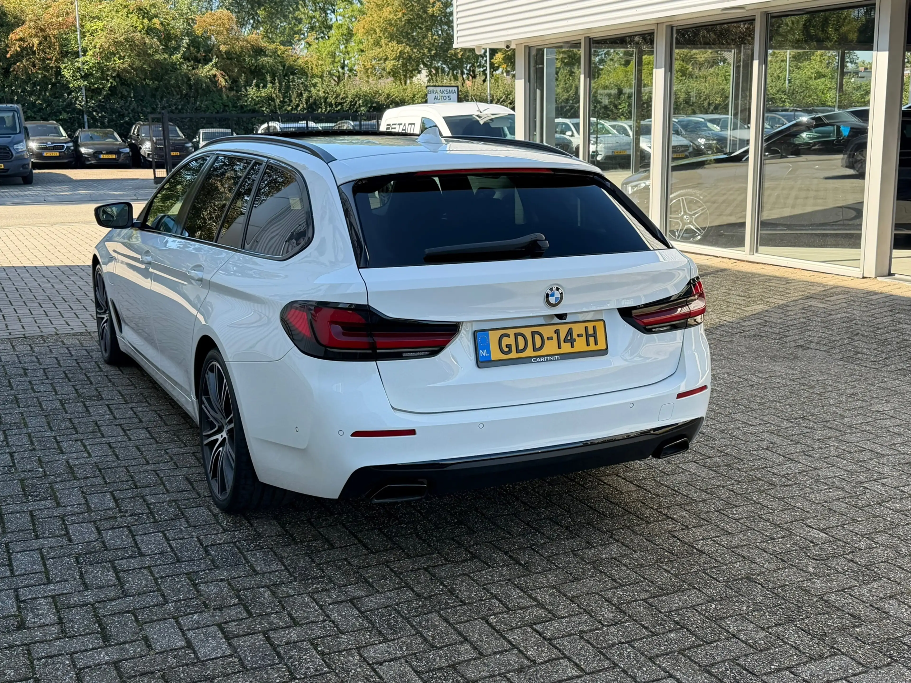 BMW 530 5-serie Touring 530e xDrive Executive / Navi / Cli — photo 6