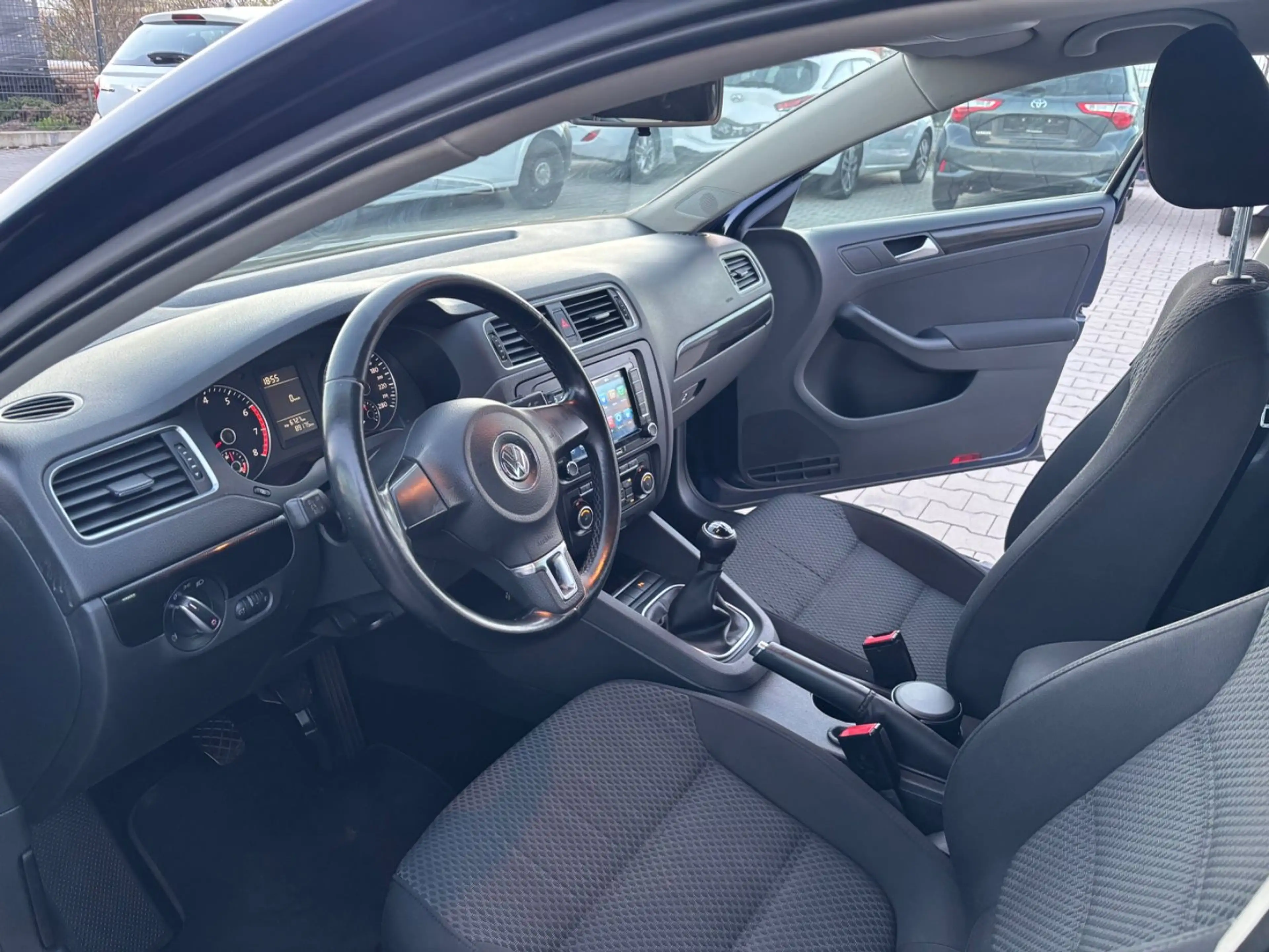 Volkswagen Jetta VI Comfortline/160PS — photo 12