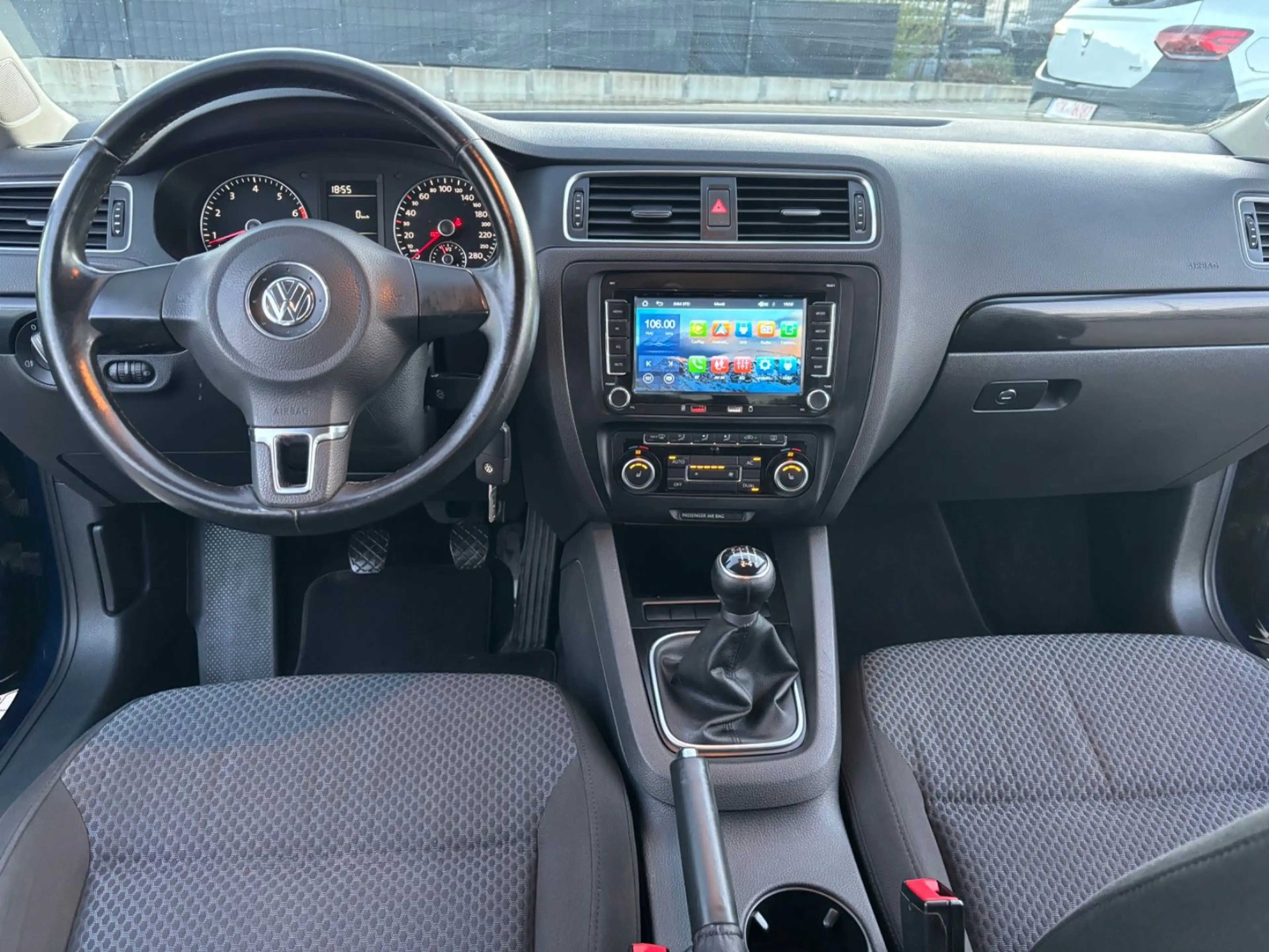 Volkswagen Jetta VI Comfortline/160PS — photo 13