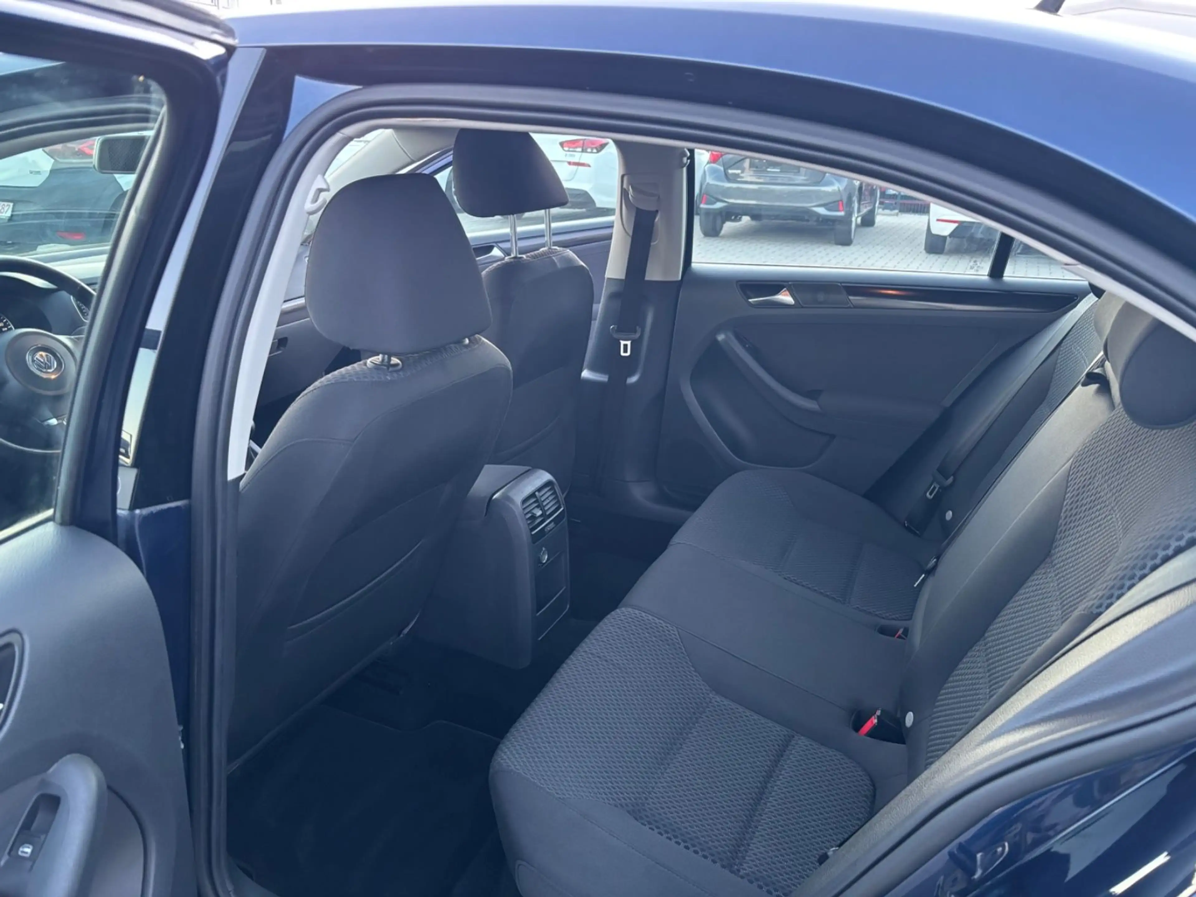Volkswagen Jetta VI Comfortline/160PS — photo 14