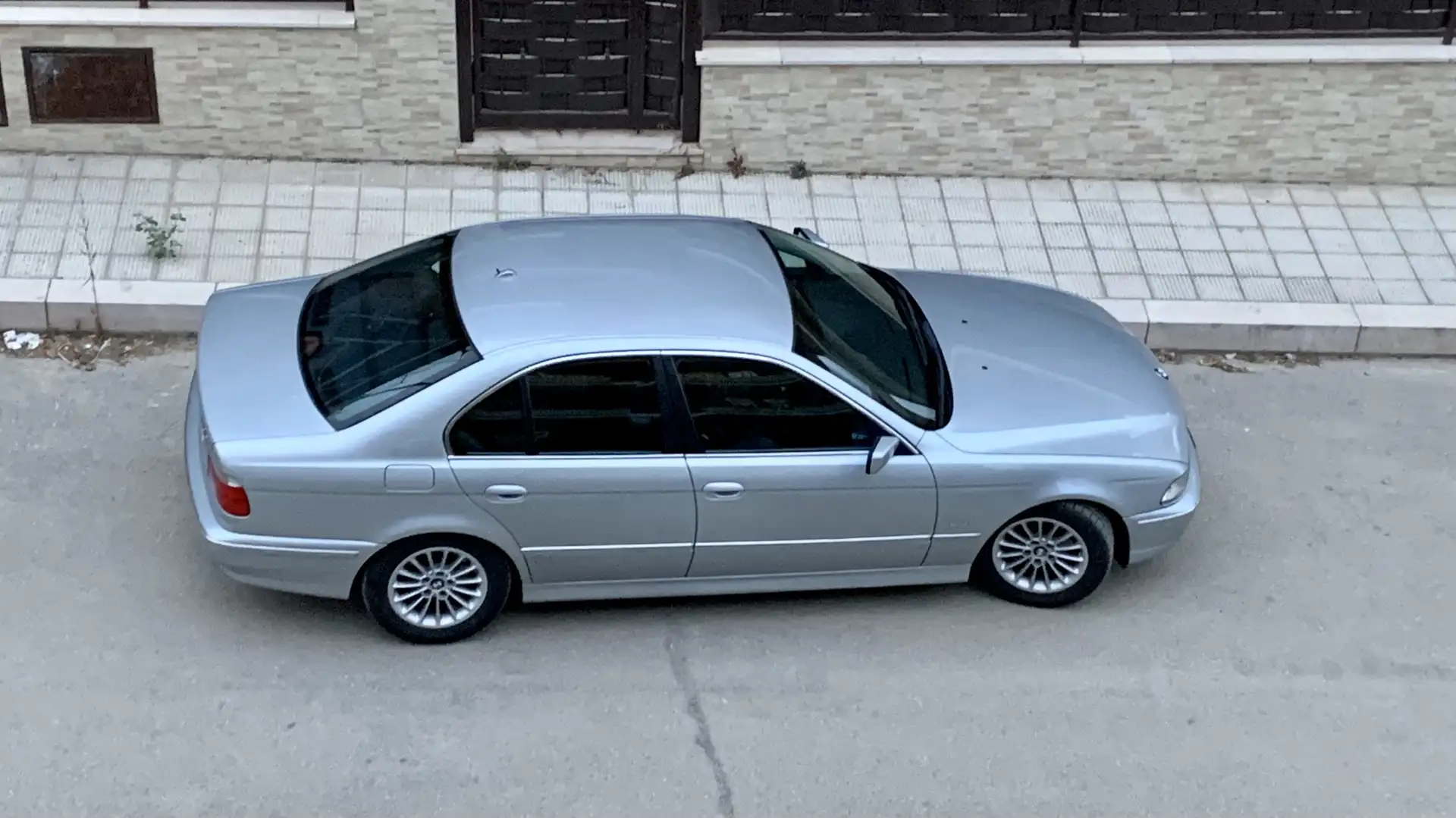 BMW 520 520i E39 Gris - 1