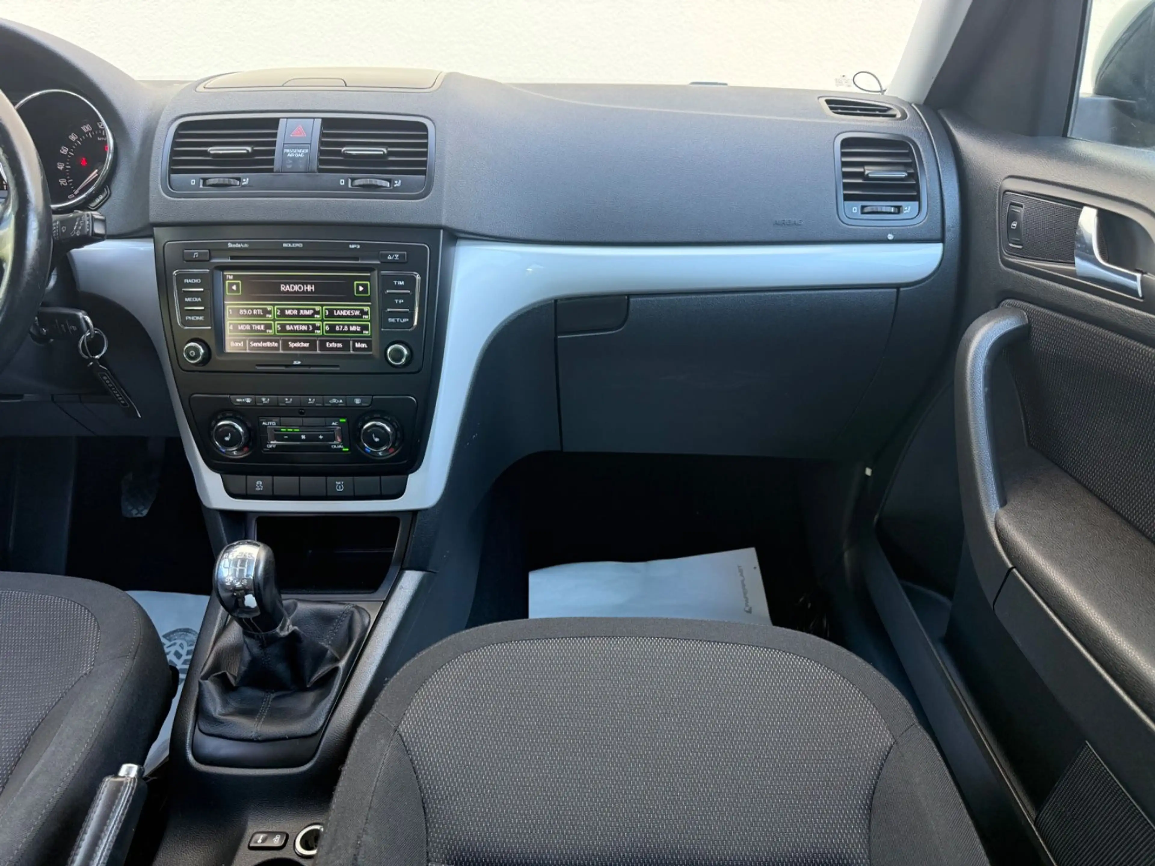 Skoda Yeti 1.2 TSI | 1.Hand | Bi-Xenon | Sitzhe Climat — photo 14