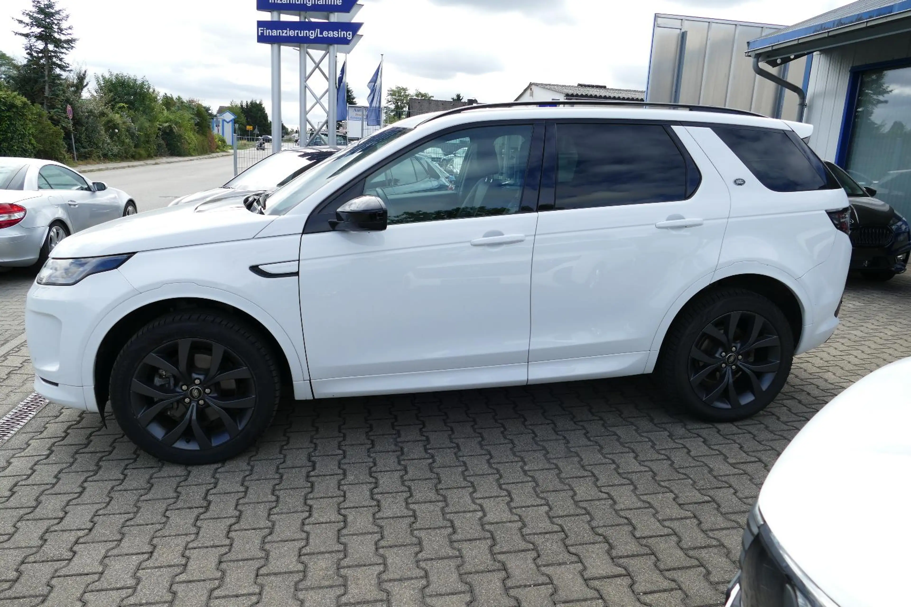 Land Rover Discovery Sport R-Dynamic*NAVI*CAM*CARPLAY*** — photo 5
